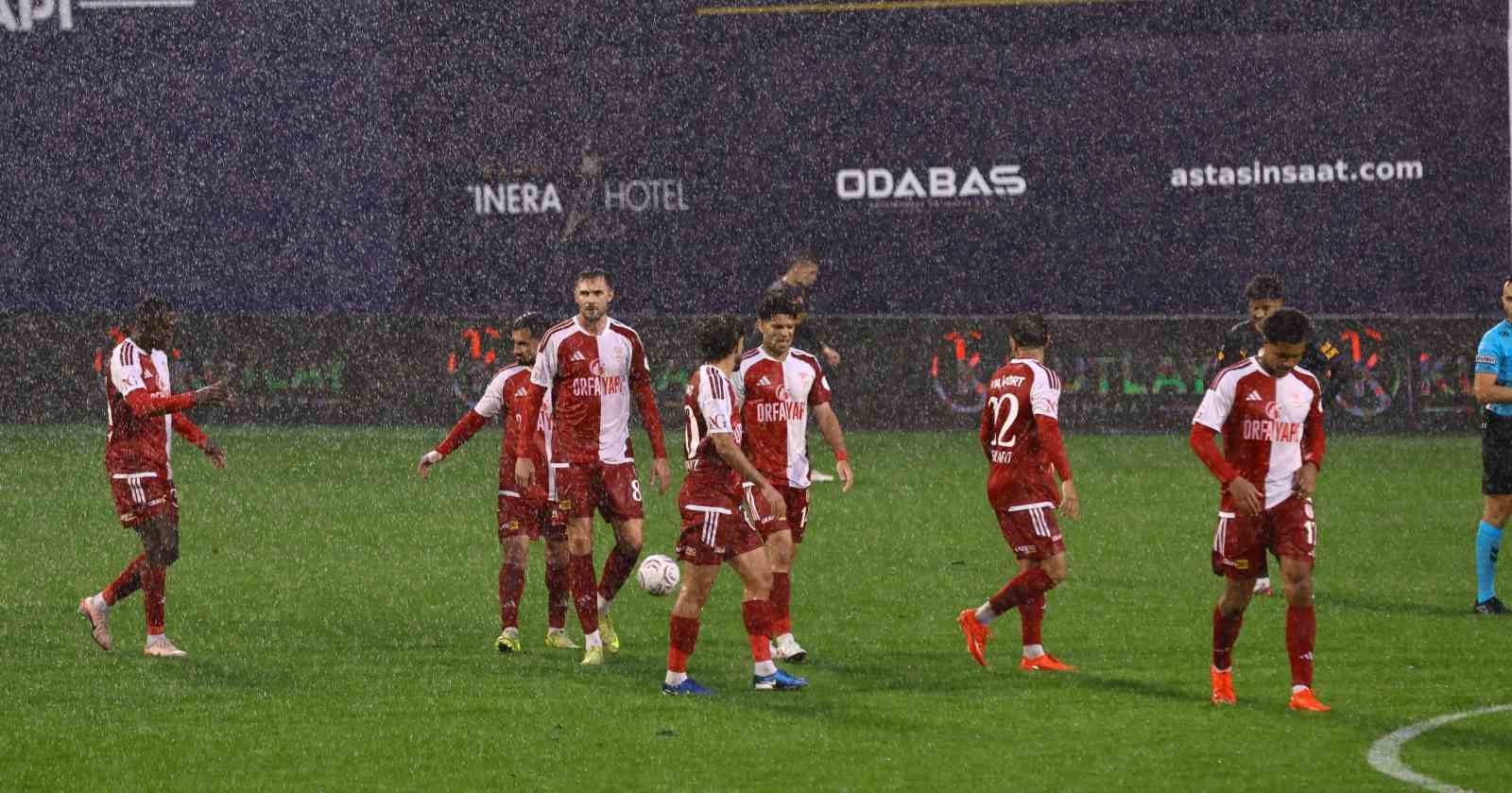 Hazırlık maçı: Pendikspor: 3 - Galatasaray: 3