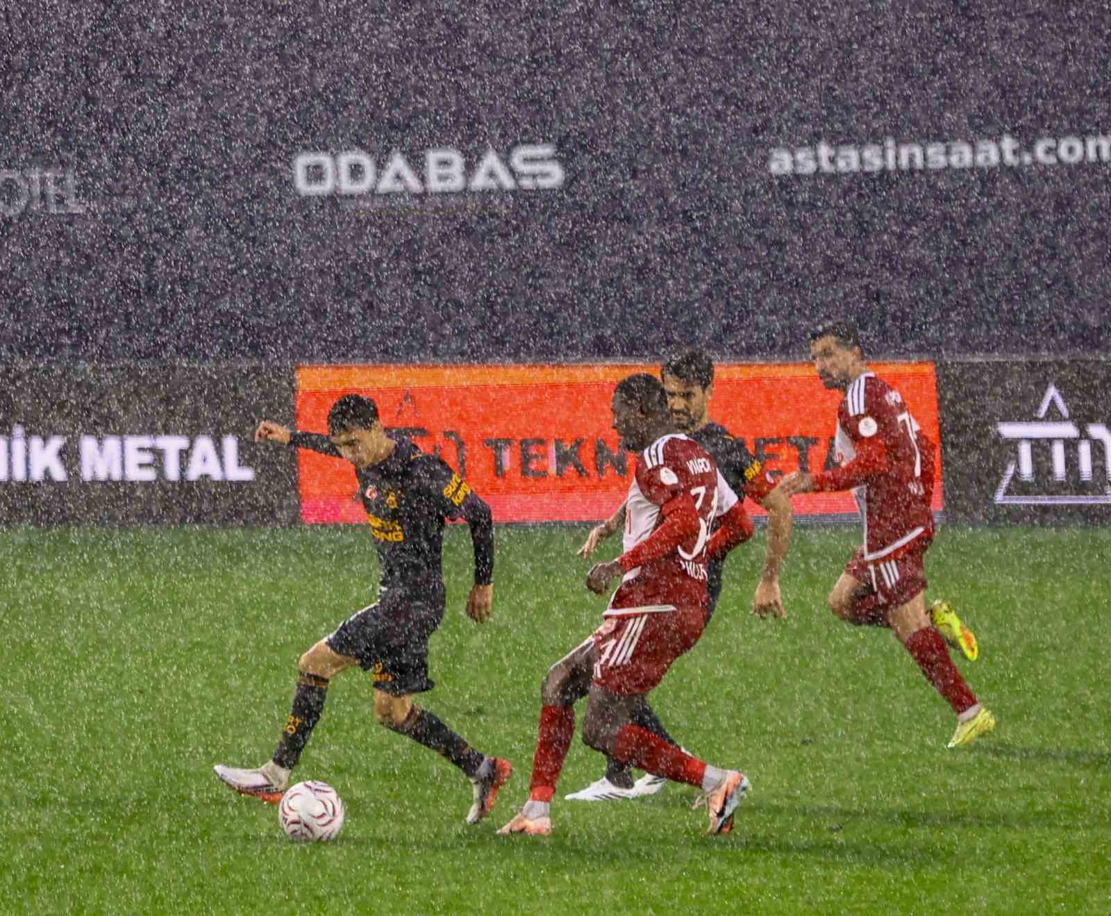 Hazırlık maçı: Pendikspor: 3 - Galatasaray: 3