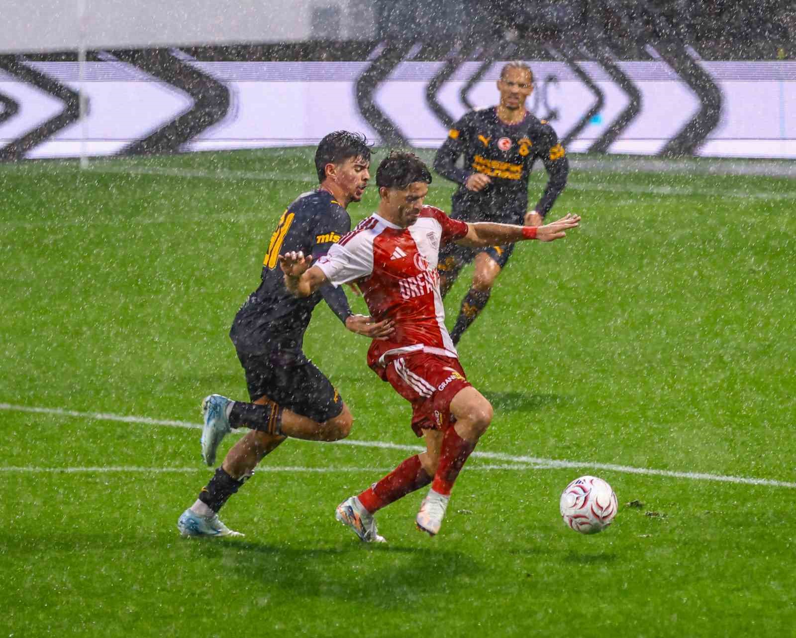 Hazırlık maçı: Pendikspor: 3 - Galatasaray: 3