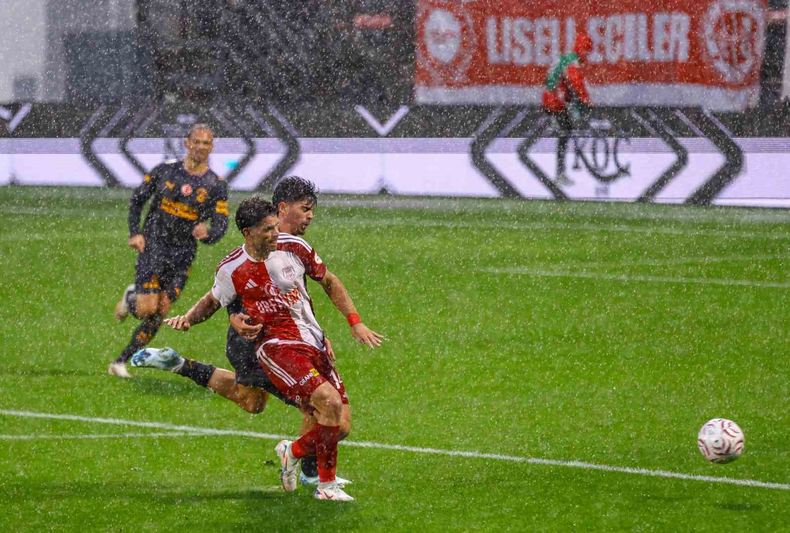 Hazırlık maçı: Pendikspor: 3 - Galatasaray: 3