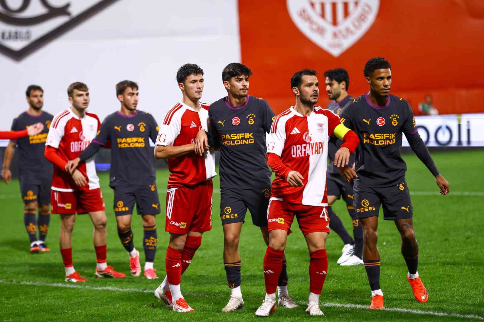 Hazırlık maçı: Pendikspor: 3 - Galatasaray: 3