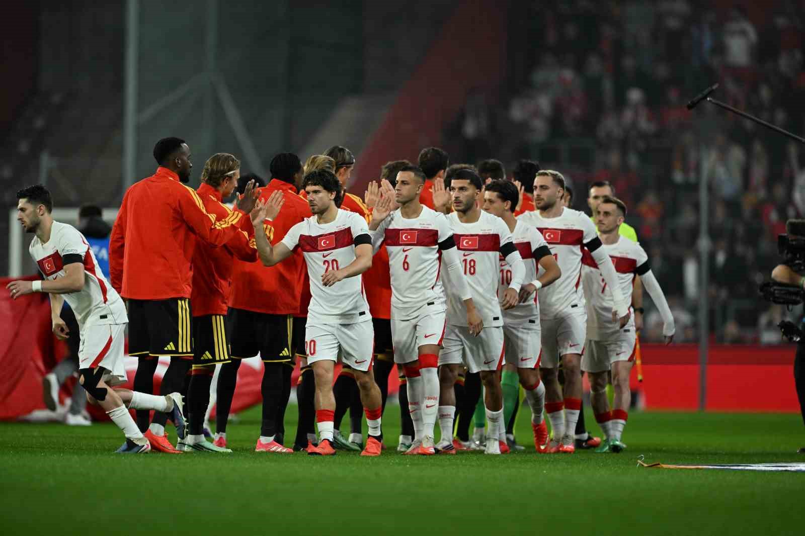 UEFA Uluslar Ligi: Belçika: 1 - Türkiye: 0 (İlk yarı)