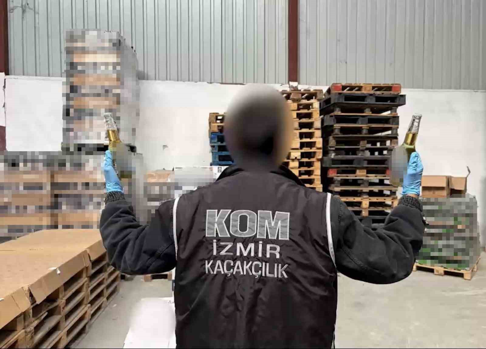İzmir’de yılın en büyük kaçak içki operasyonu: 3 milyon 800 bin liralık kaçak içki ele geçirildi