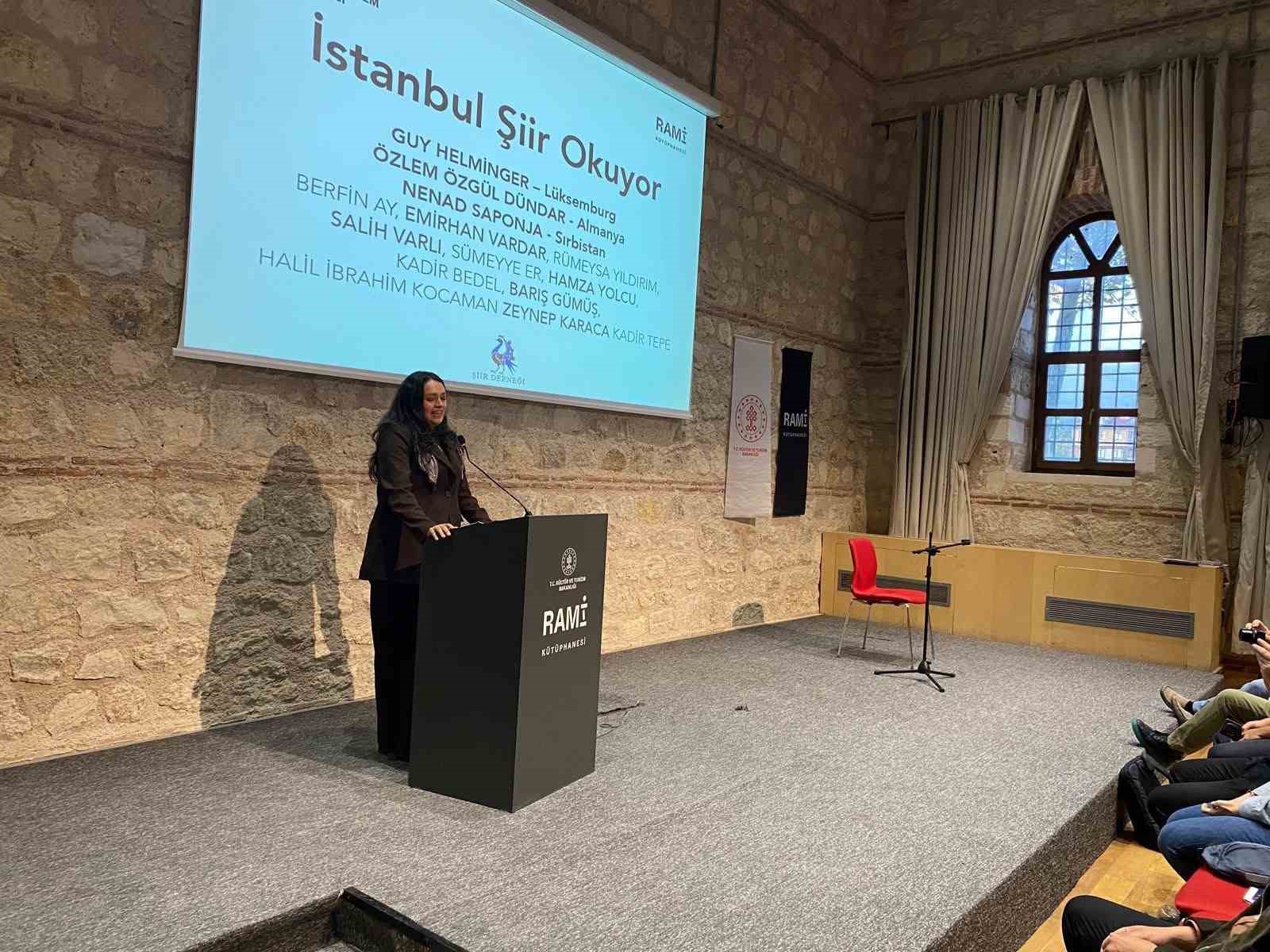Sultangazi Yazı Akademisi’nde yetişen genç şairler 17. Uluslararası İstanbul Şiir Ve Edebiyat Festivali’ne katıldı