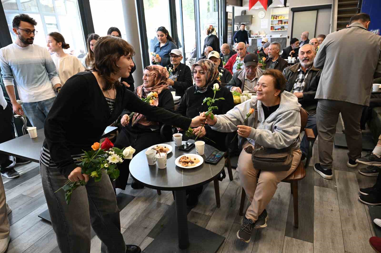 Gaziosmanpaşa’da Dünya Yaşlılar Günü ile Dünya Kahve Günü kutlandı