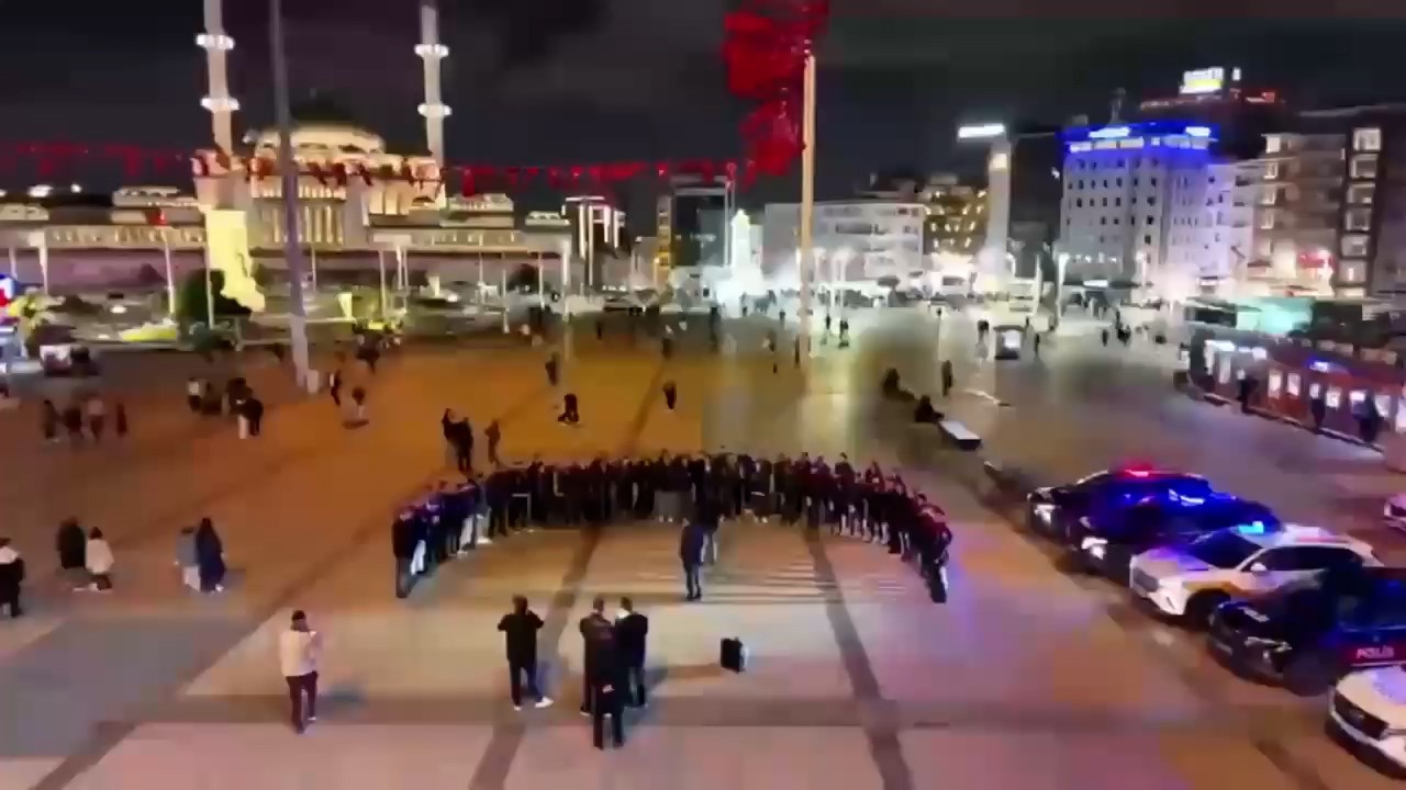 Beyoğlu’nda dilenci ve hanutçulara yönelik denetim: 610 kişinin GBT’si sorgulandı, 11 aranan şahıs yakalandı