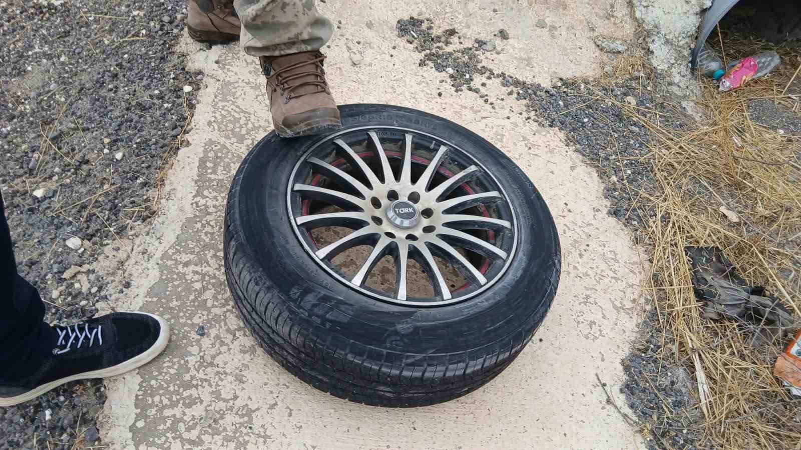 Lastiği kopan Fiat Tofaş takla attı: 5 yaralı