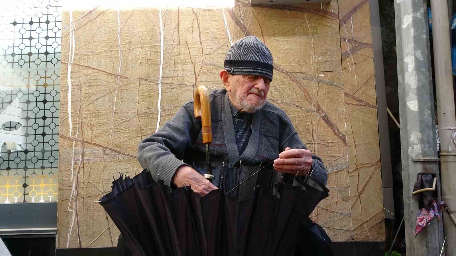 97 yıllık ömür, 70 yıllık ustalık: Şemsiyelere ikinci bahar