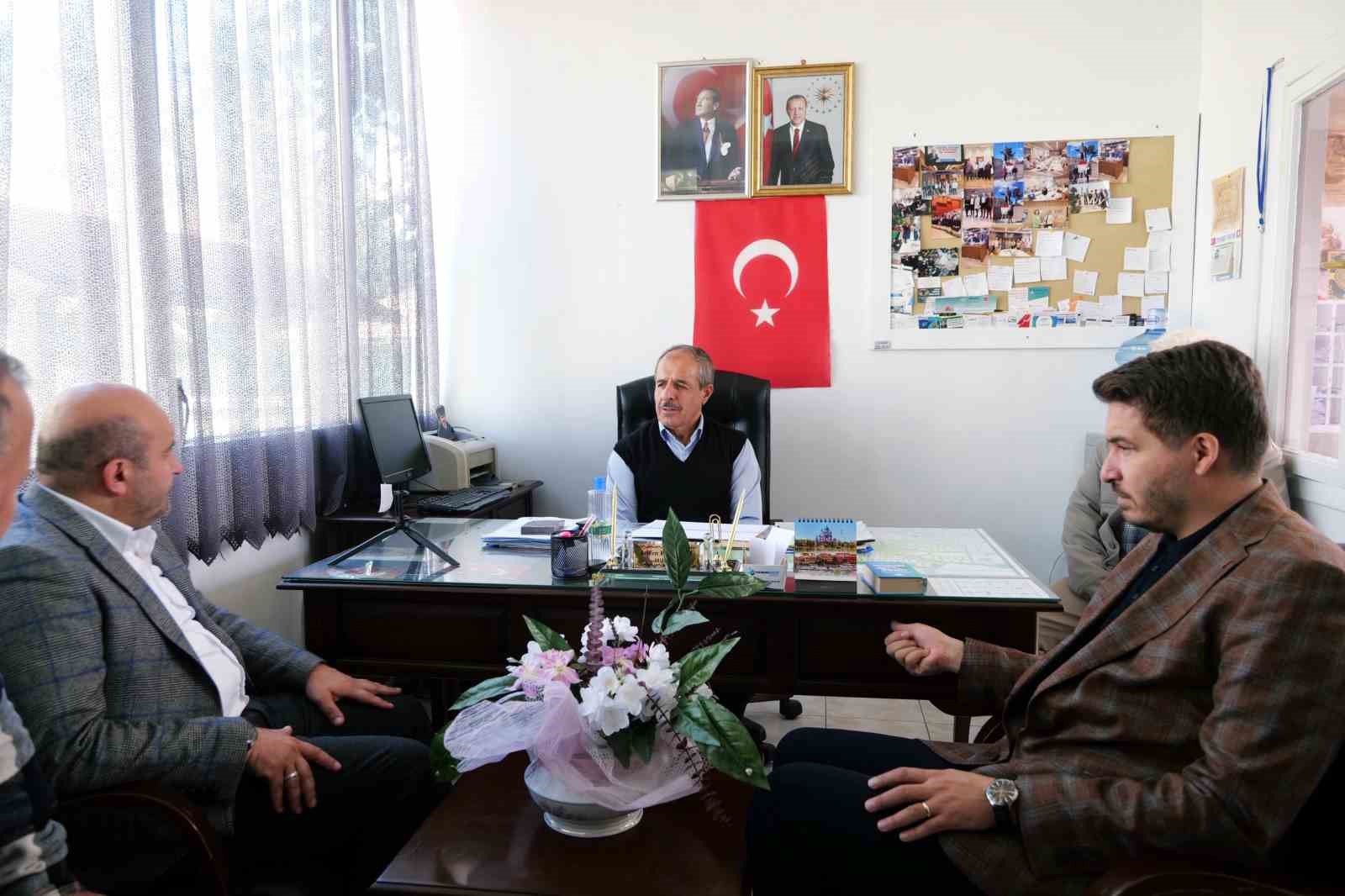 Başkan Albayrak’tan mahalle muhtarlarına ziyaret