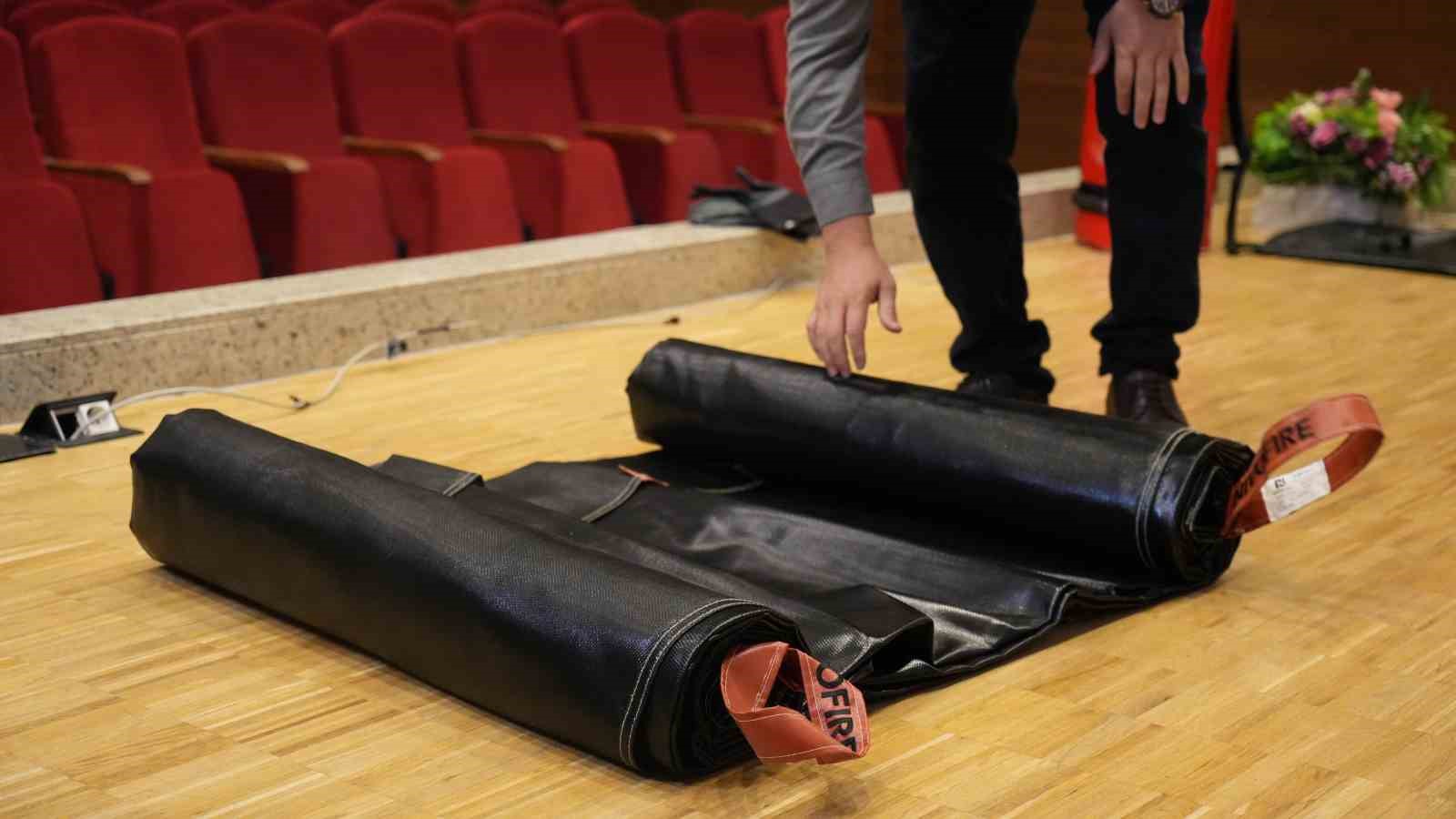 Elektrikli araç yangınlarına karşı kalkan: Türk mühendislerinin geliştirdiği özel battaniye