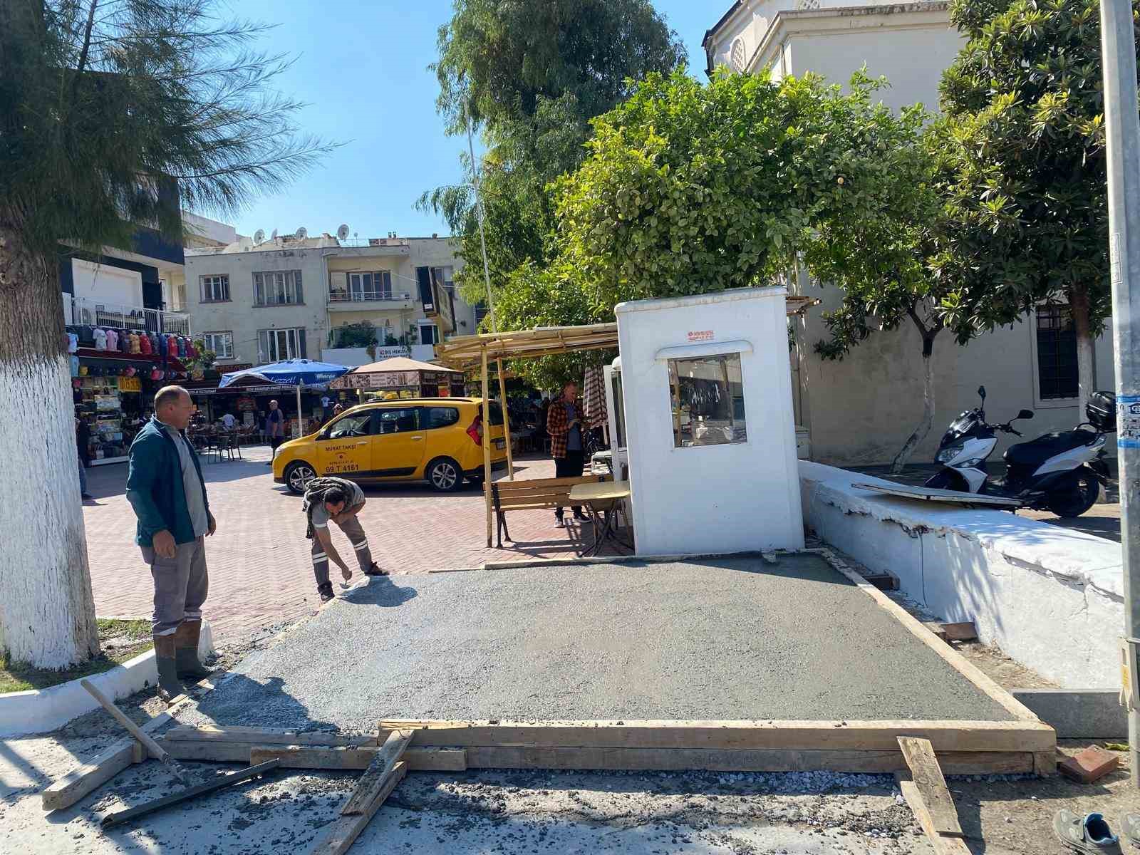 Kuşadası’nda ekipler 56 noktada sahaya indi