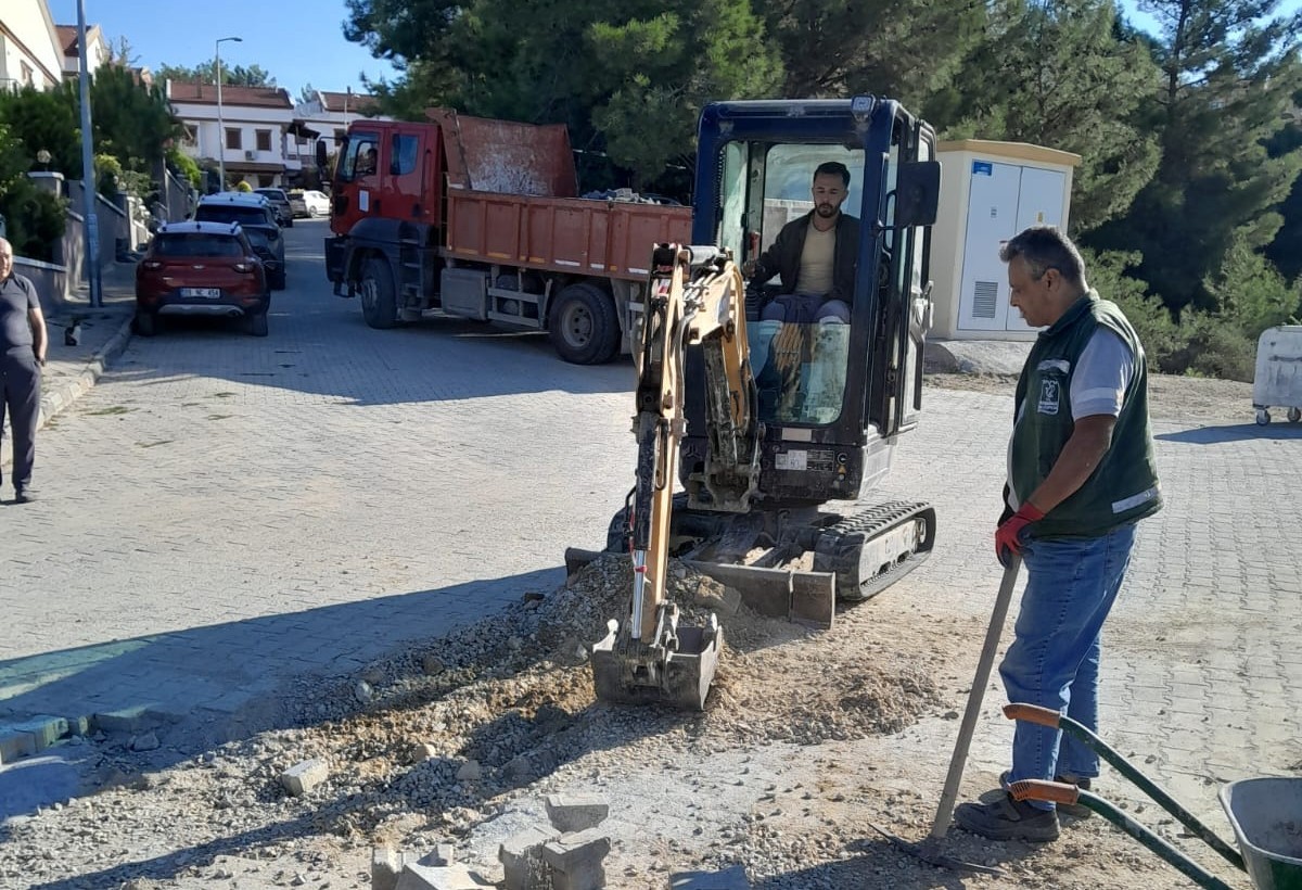 Kuşadası’nda ekipler 56 noktada sahaya indi