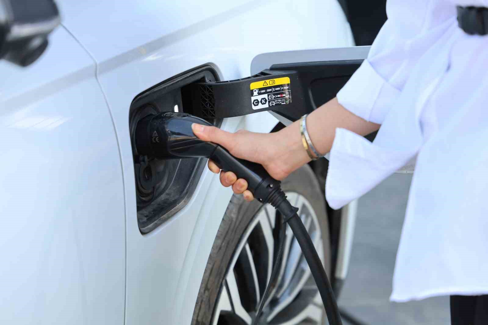 Elektrikli araç sayısı 7 ayda 91 bin arttı: Türkiye’de 465 bine dayandı