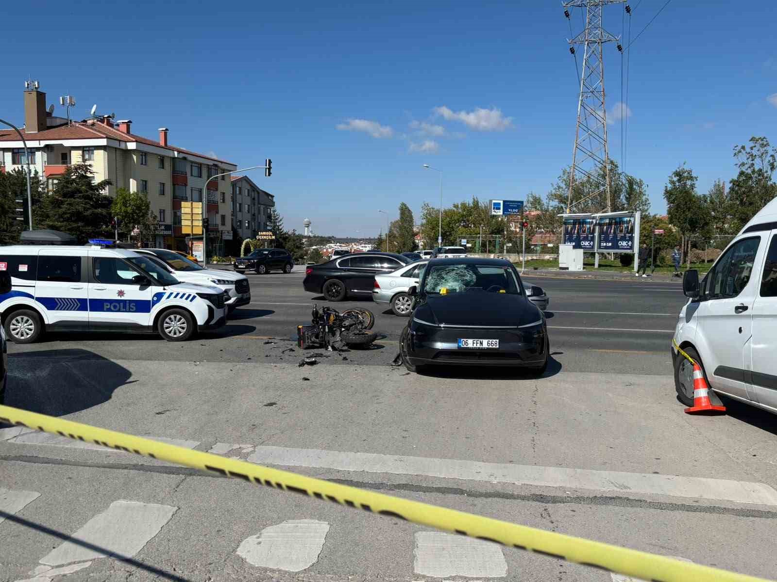 Ankara’da otomobille motosikletin çarpıştığı kazada 1 kişi hayatını kaybetti