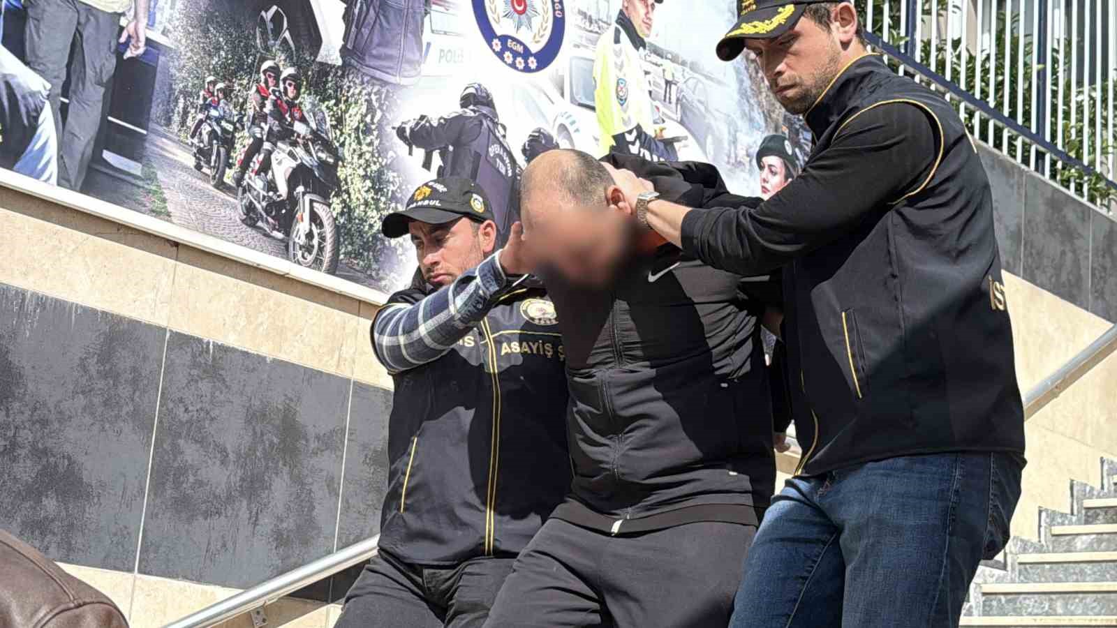 İşlediği suçlardan 30 yıl kesinleşmiş hapis cezası bulunan ve 9 yılı aşkın süredir aranan şüpheli Gaziosmanpaşa’da yakalandı