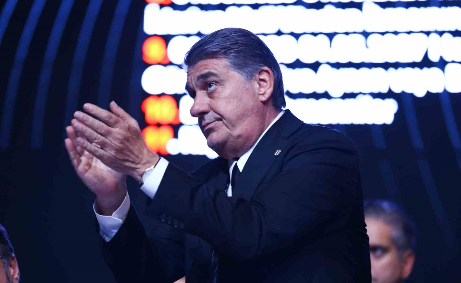 Beşiktaş yönetimi ibra edildi