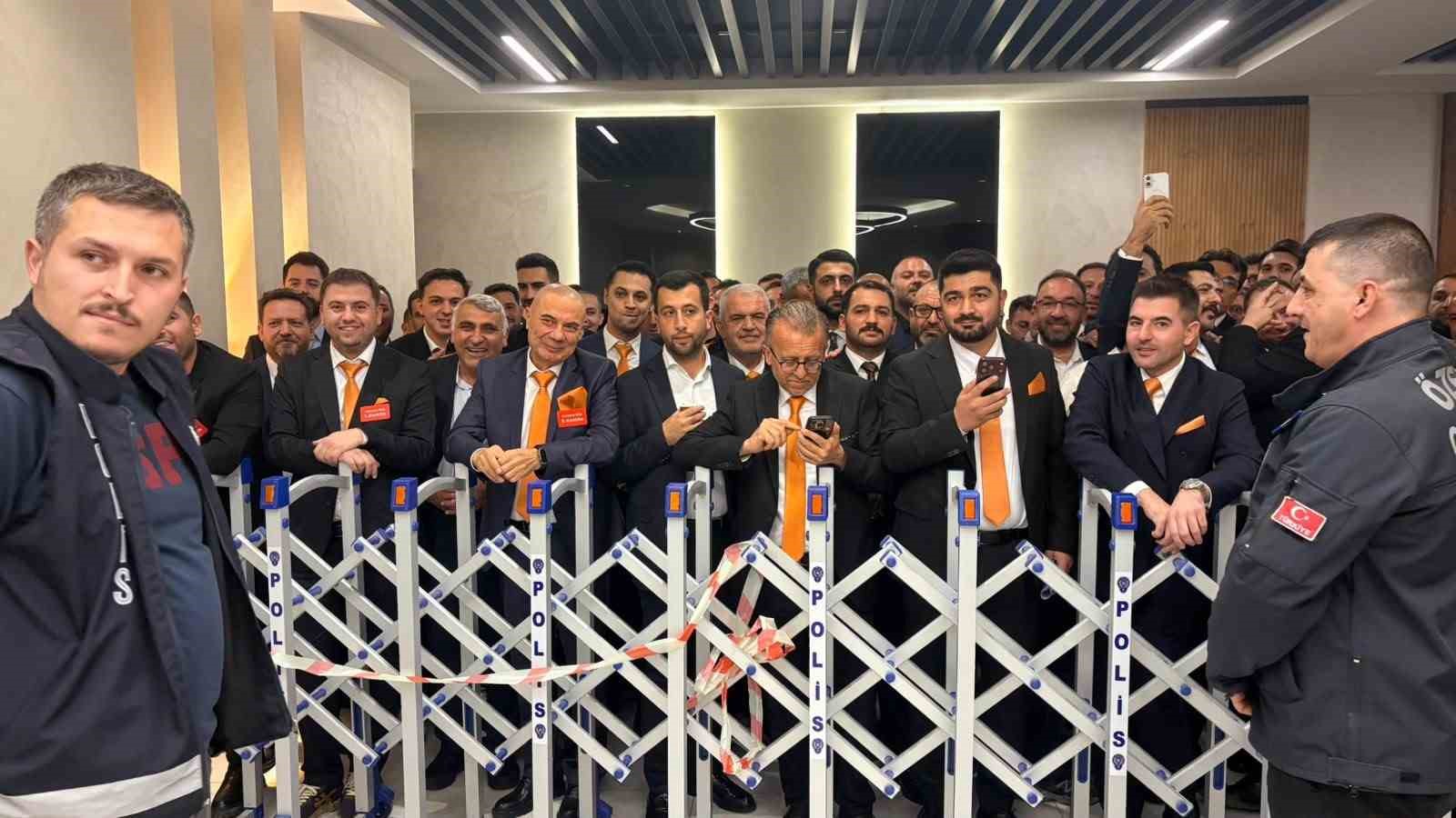 KUTSO seçimlerinde Turuncu liste 15 komitenin tamamını kazandı