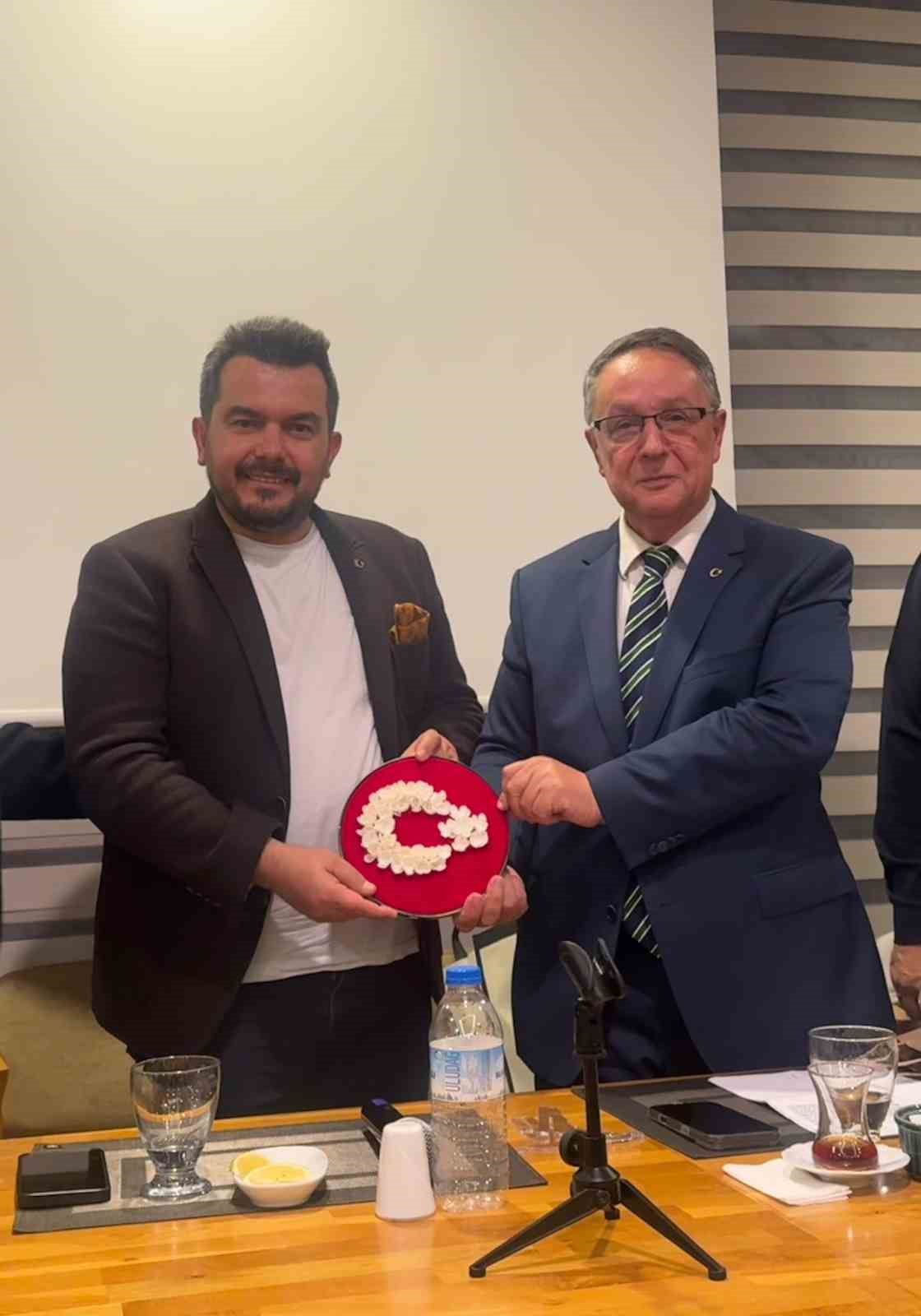 Bursa’da dünya ve Türkiye ekonomisi ele alındı