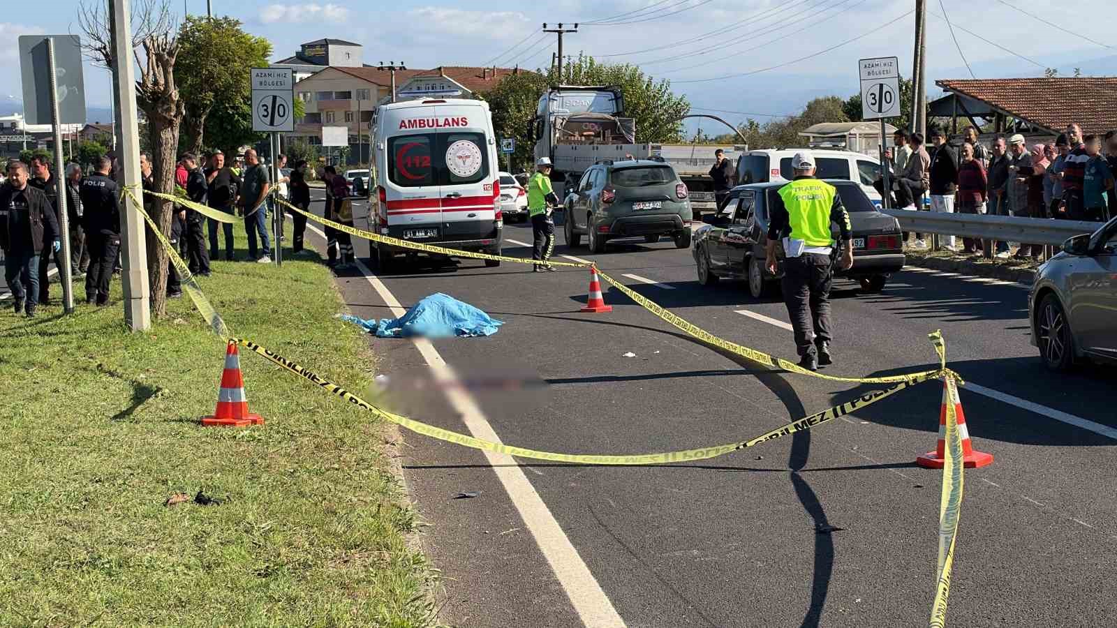 Düzce’de motosiklet yayaya çarptı: 1 ölü, 1 ağır yaralı