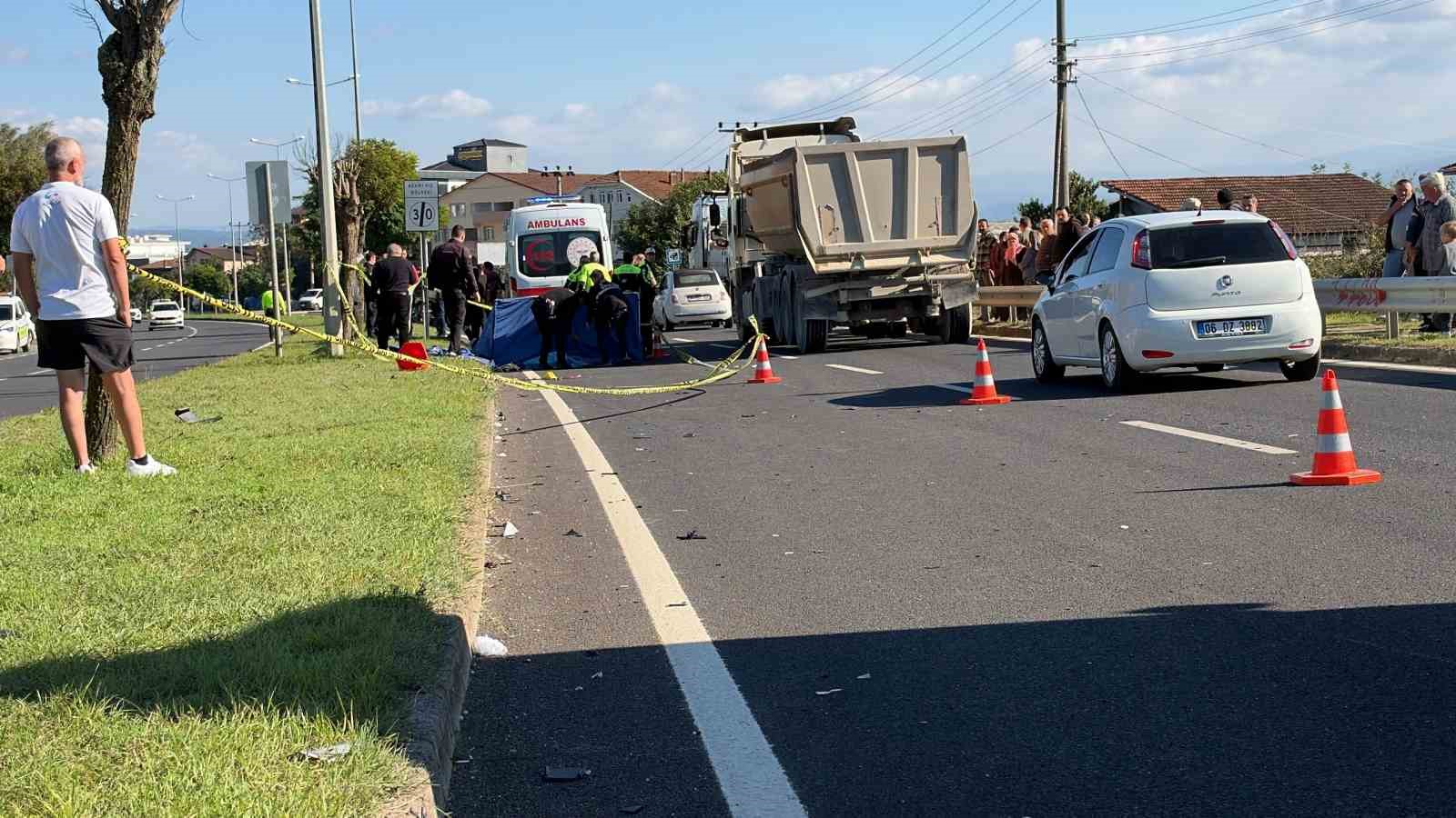 Düzce’de motosiklet yayaya çarptı: 1 ölü, 1 ağır yaralı