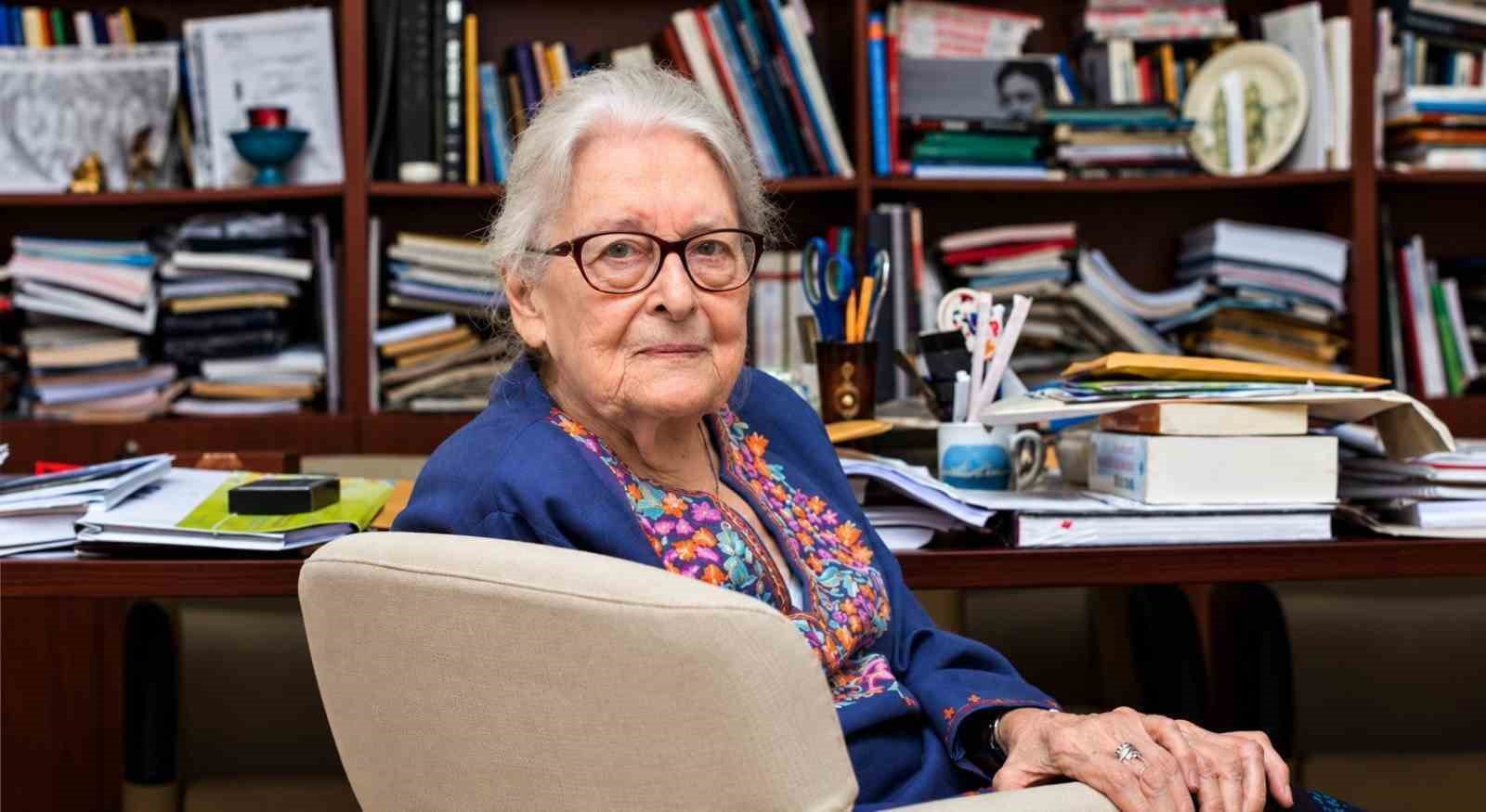 Hayatını kaybeden Prof. Dr. İoanna Kuçuradi son yolculuğuna uğurlandı.