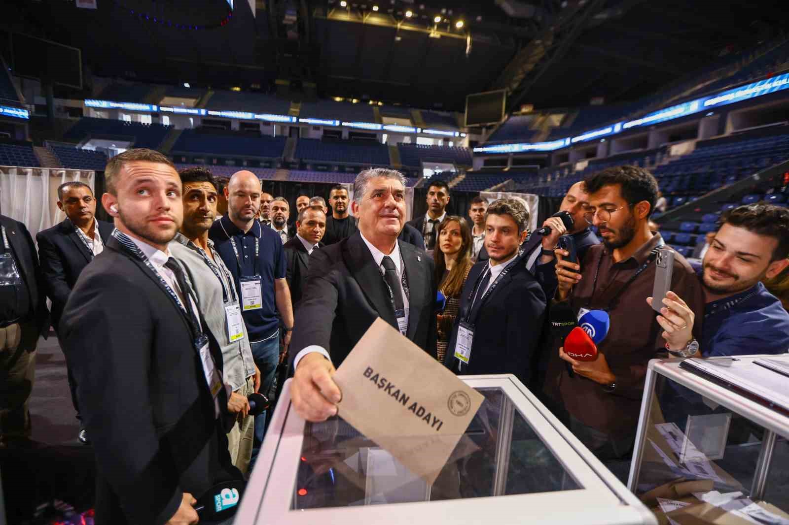 Beşiktaş seçiminde oy verme işlemi sona erdi