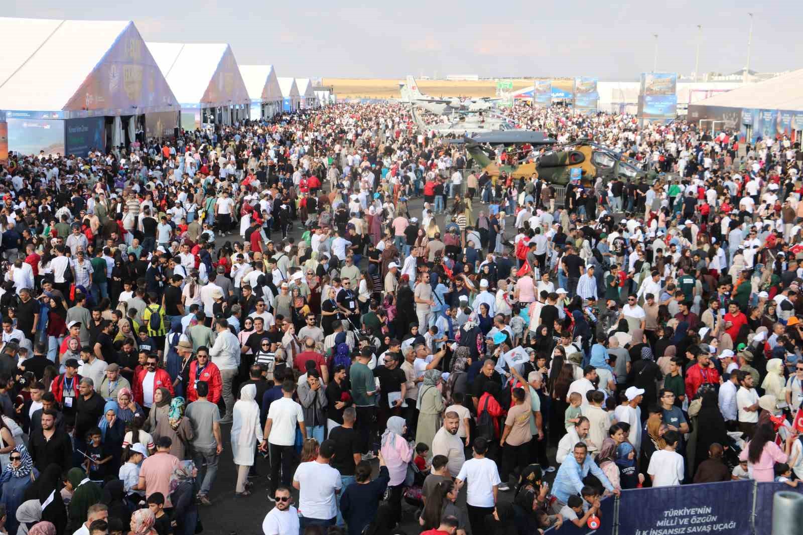 TEKNOFEST Yönetim Kurulu Başkanı Selçuk Bayraktar: "1 buçuk milyondan fazla ziyaretçi ağırlayarak rekor kırdık"