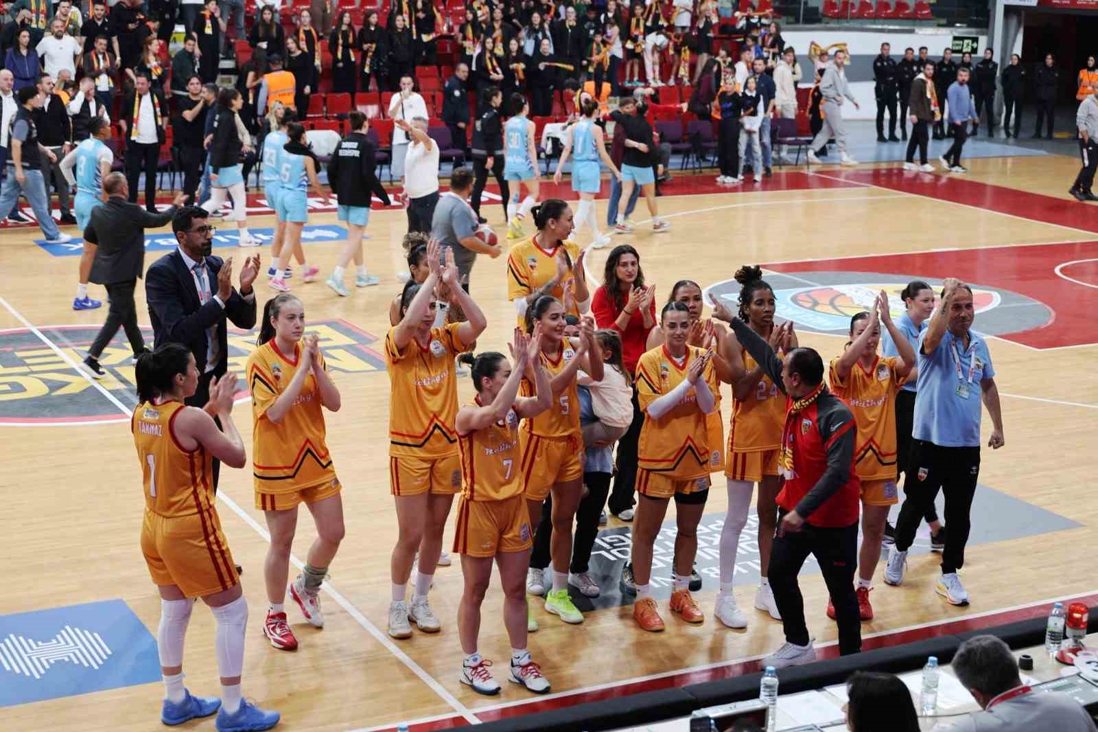 Kadınlar Basketbol Süper Ligi: Melikgazi Kayseri Basketbol: 64-Turgutlu Belediyespor: 58