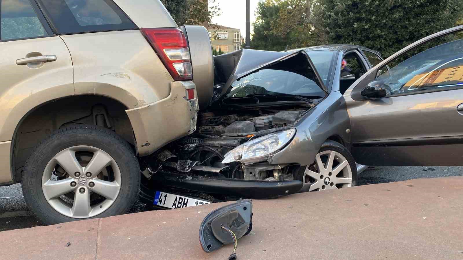 Beşiktaş’ta zincirleme kaza: 2 yaralı