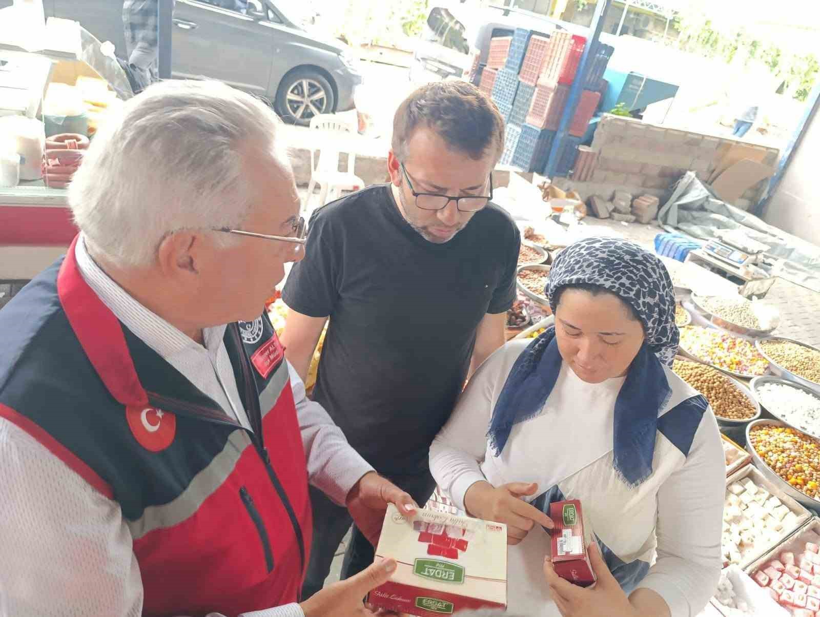 Buharkent’te pazar tezgahları denetlendi
