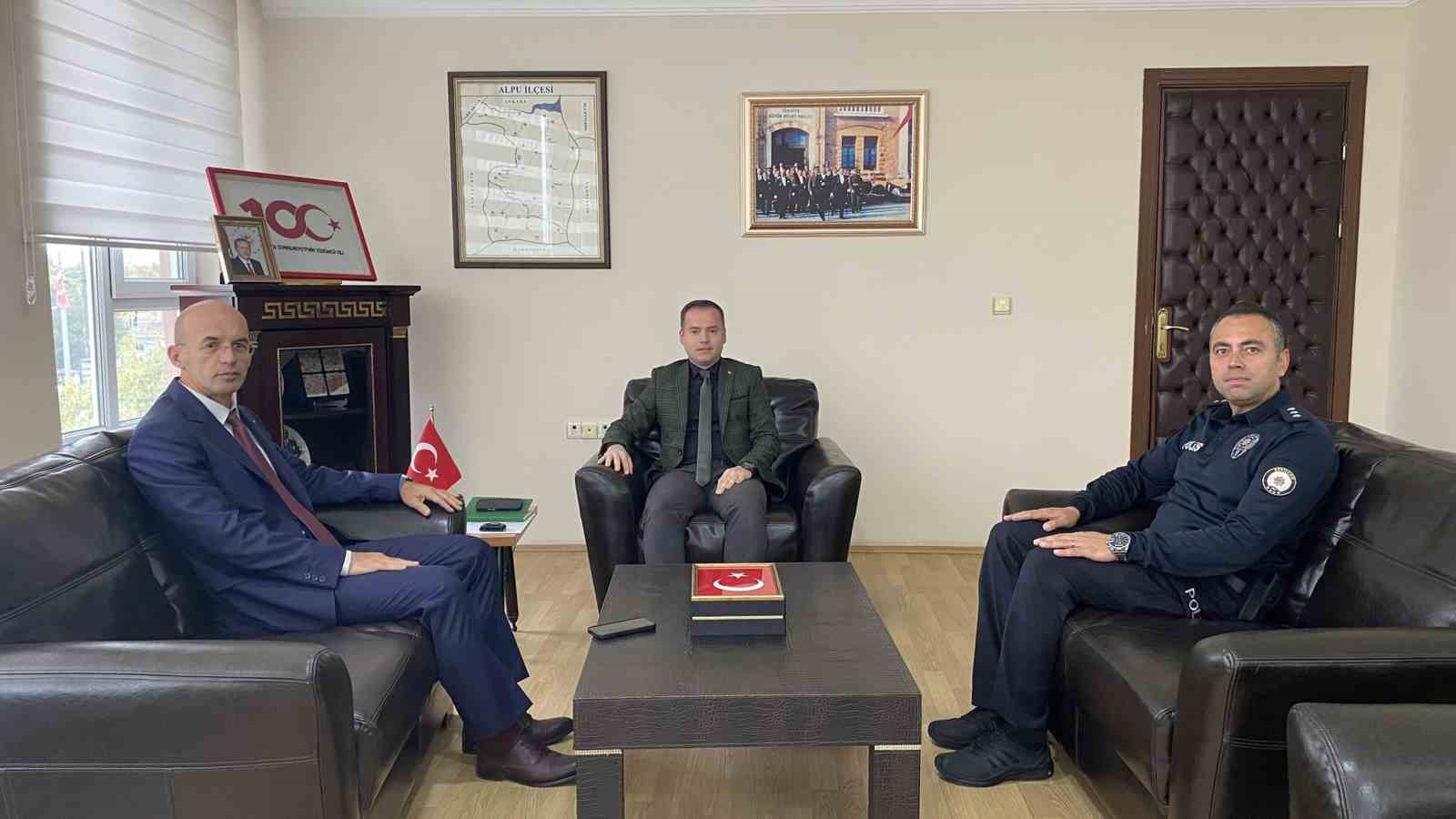 Şehit ailelerinden Kaymakam Sönmezel’e ziyaret