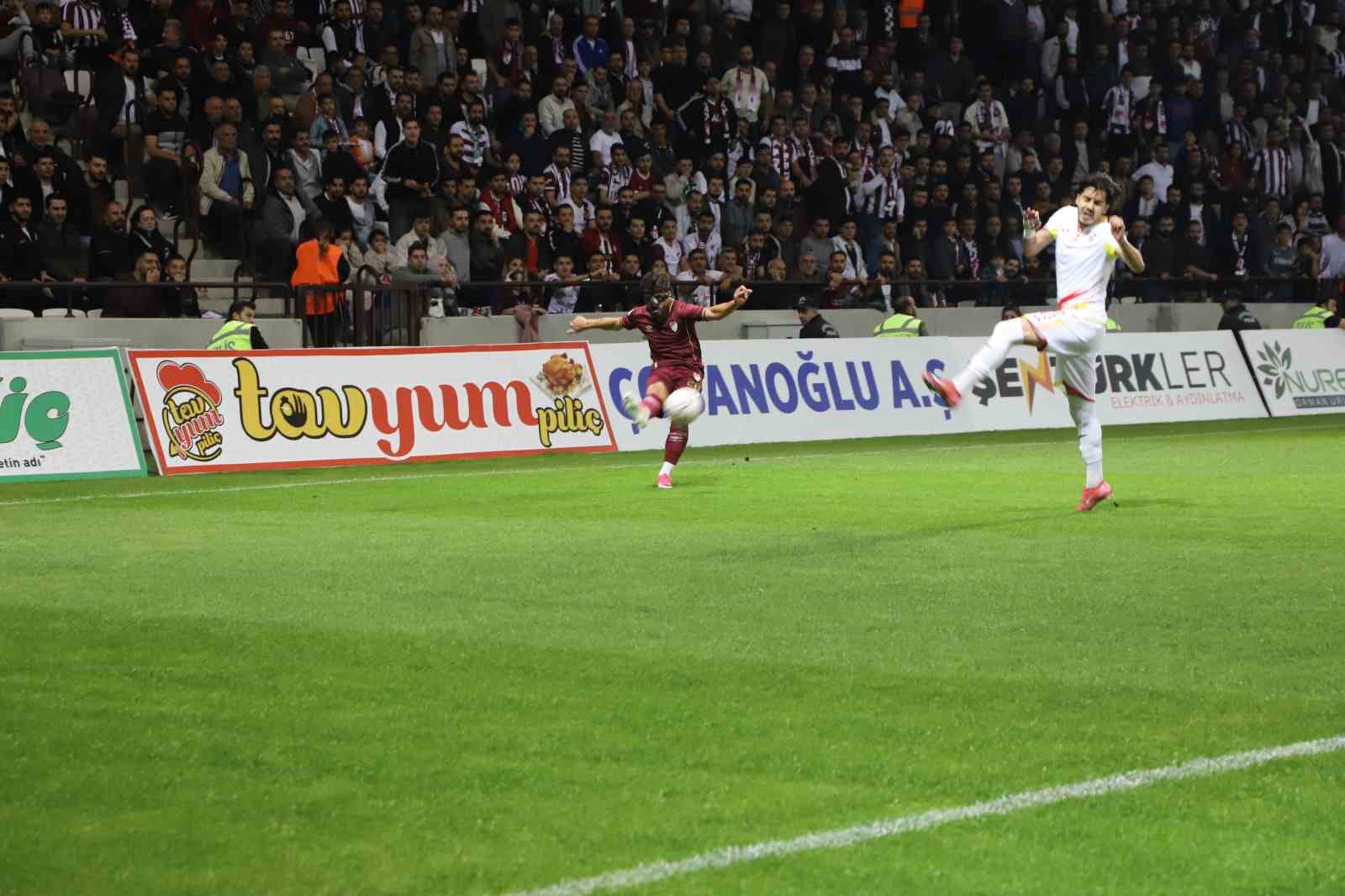 TFF 2. Lig: Elazığspor: 2 - Çorluspor 1947: 3