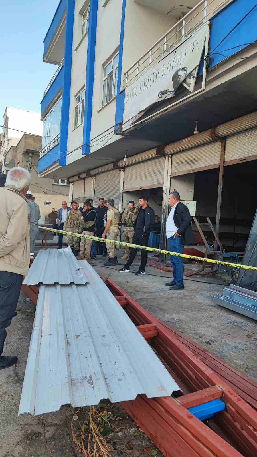 Diyarbakır’da kahreden olay: Usta hayatını kaybetti, 2 çırağı ağır yaralandı