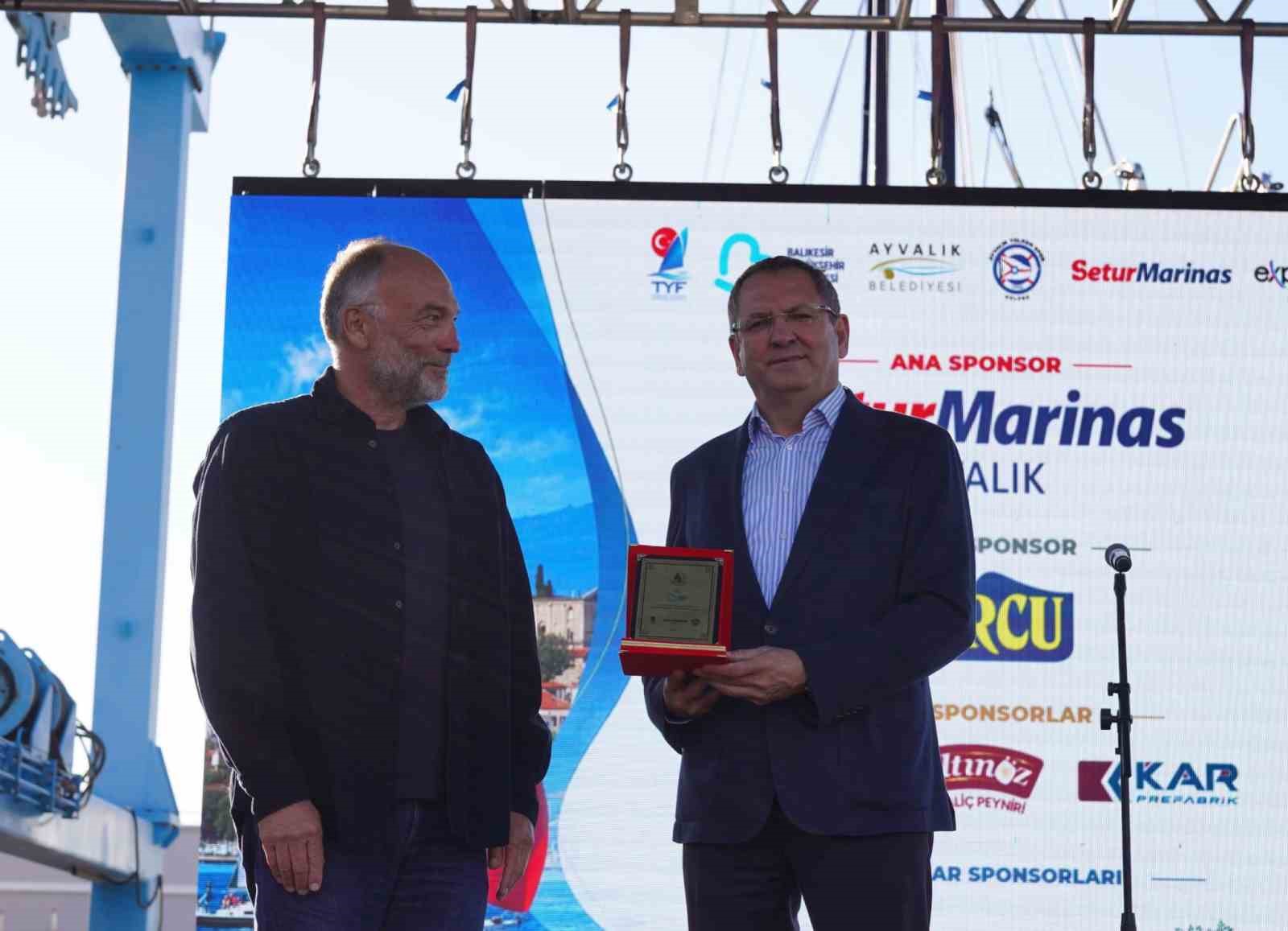 Ayvalık Körfezi’nde yelkenler bu kez eğitim için açıldı