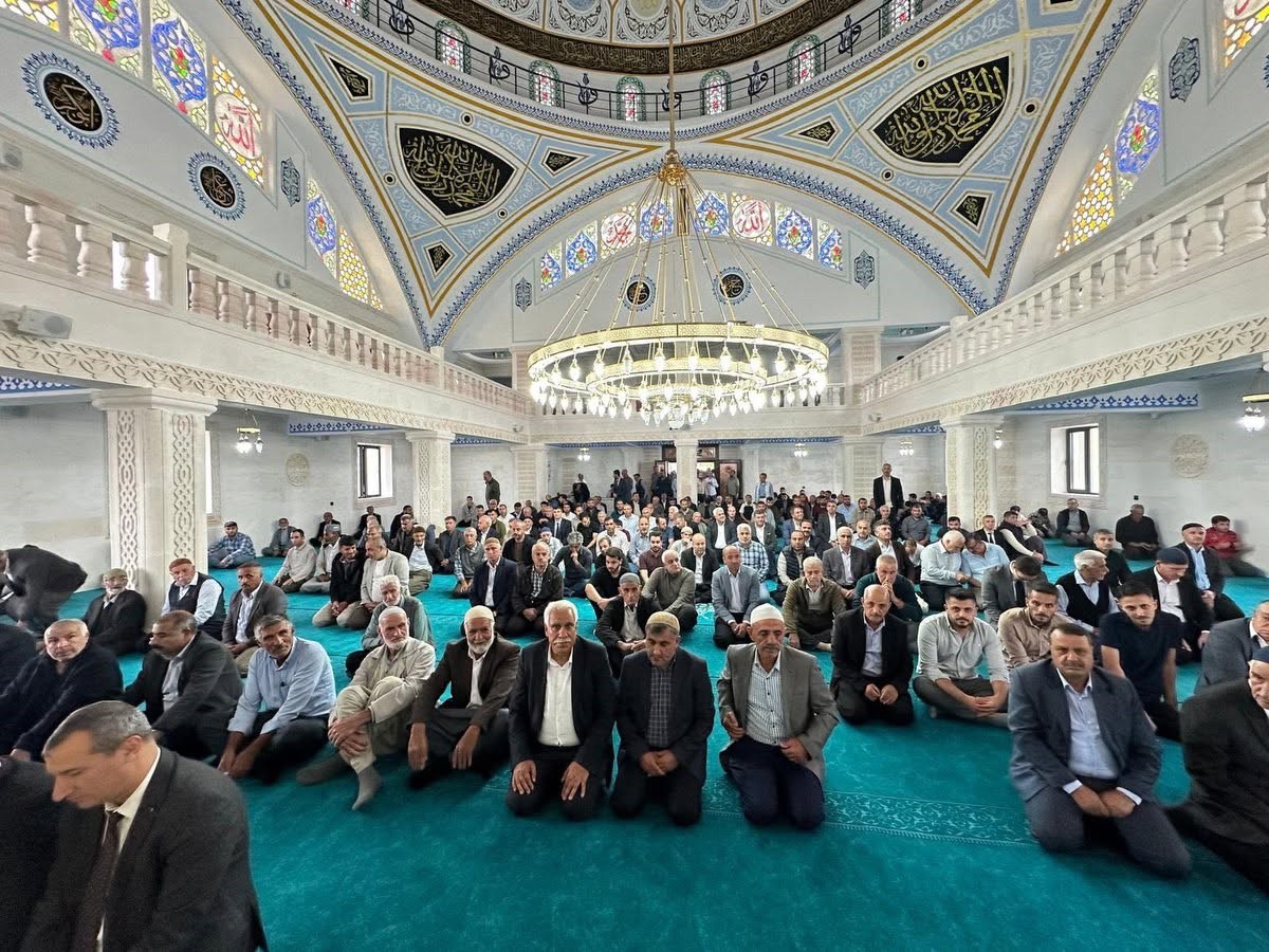 Sincik’te Söğütlü Camii ve gençlik merkezi dualarla hizmete açıldı
