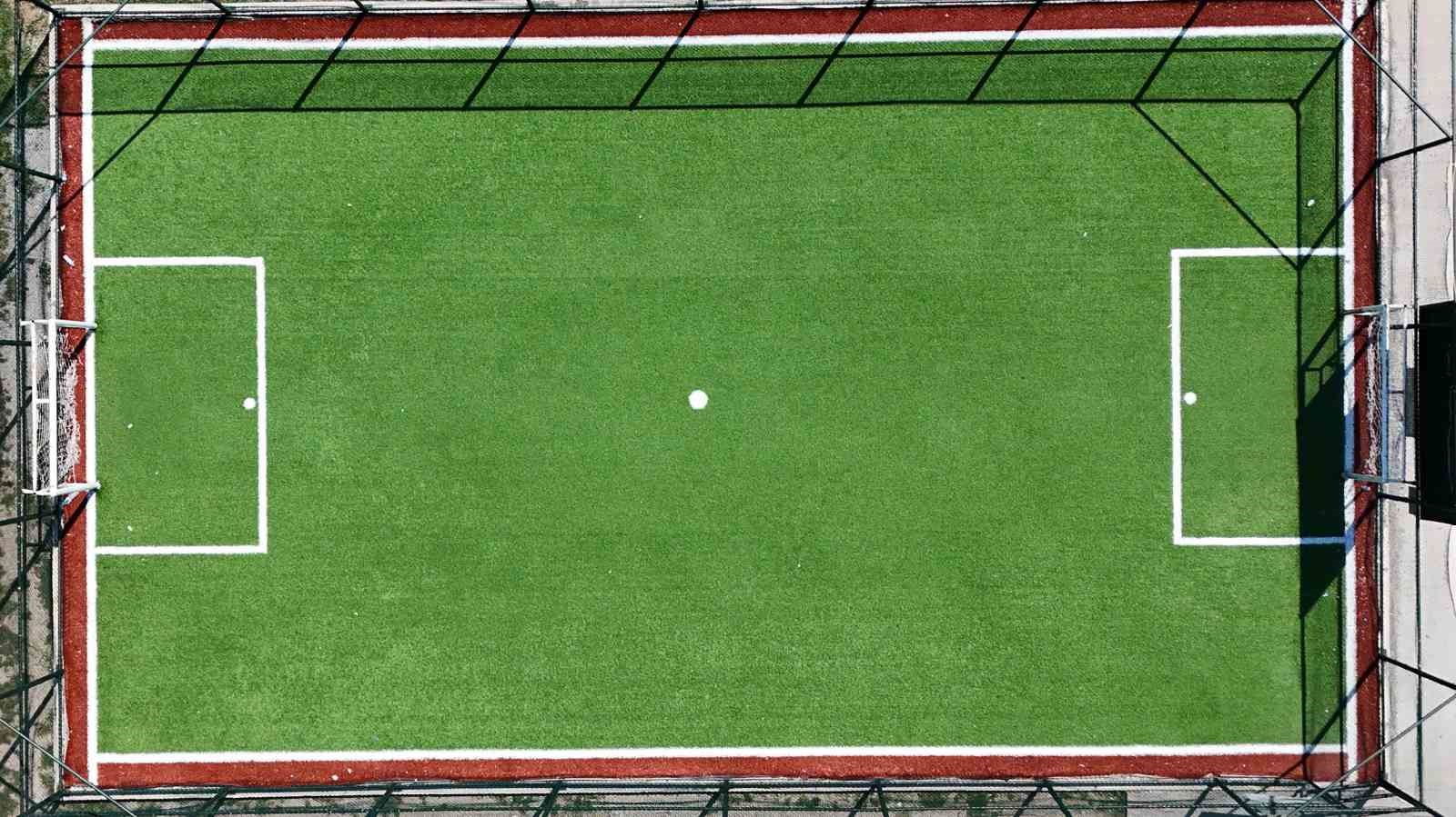 Sakarya’nın 2 ilçesinde 3 farklı mahallesinde 4 yeni spor alanı yükseliyor
