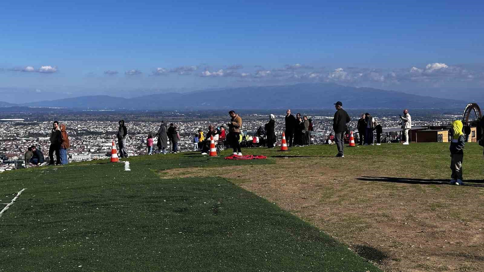 Güneşi fırsat bilen gökyüzü sevdalıları ’havalara uçtu’