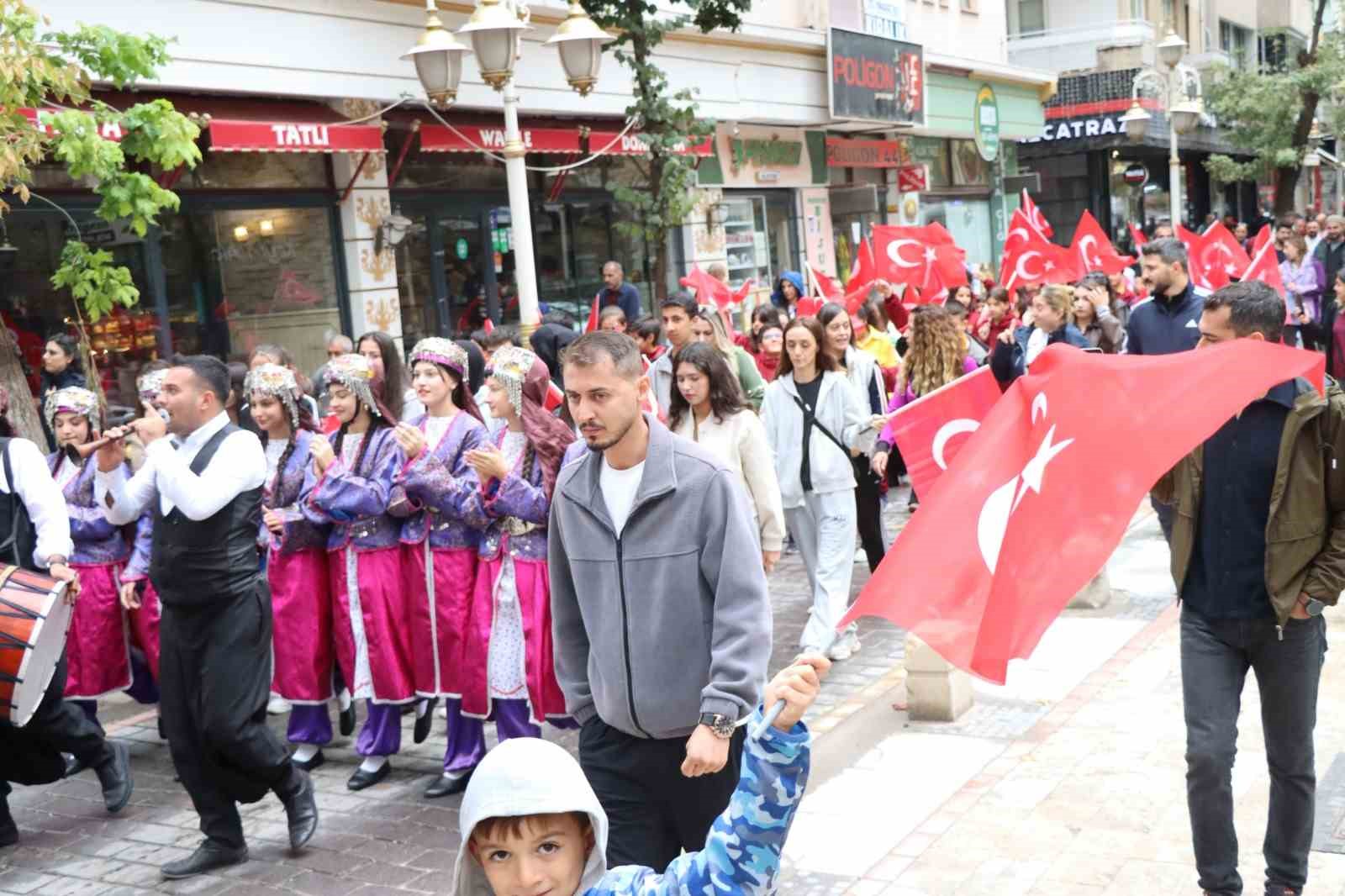 Amatör Spor Haftası Malatya’da yürüyüşle başladı