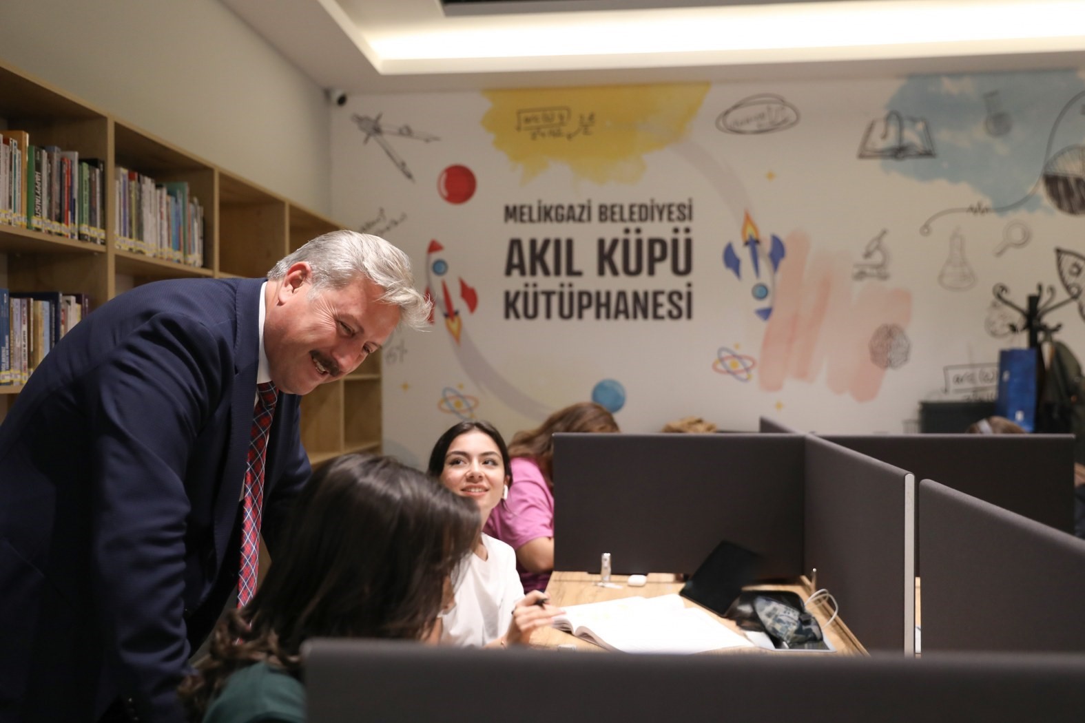 Akıl Küpü Kütüphaneleri’ne yoğun ilgi