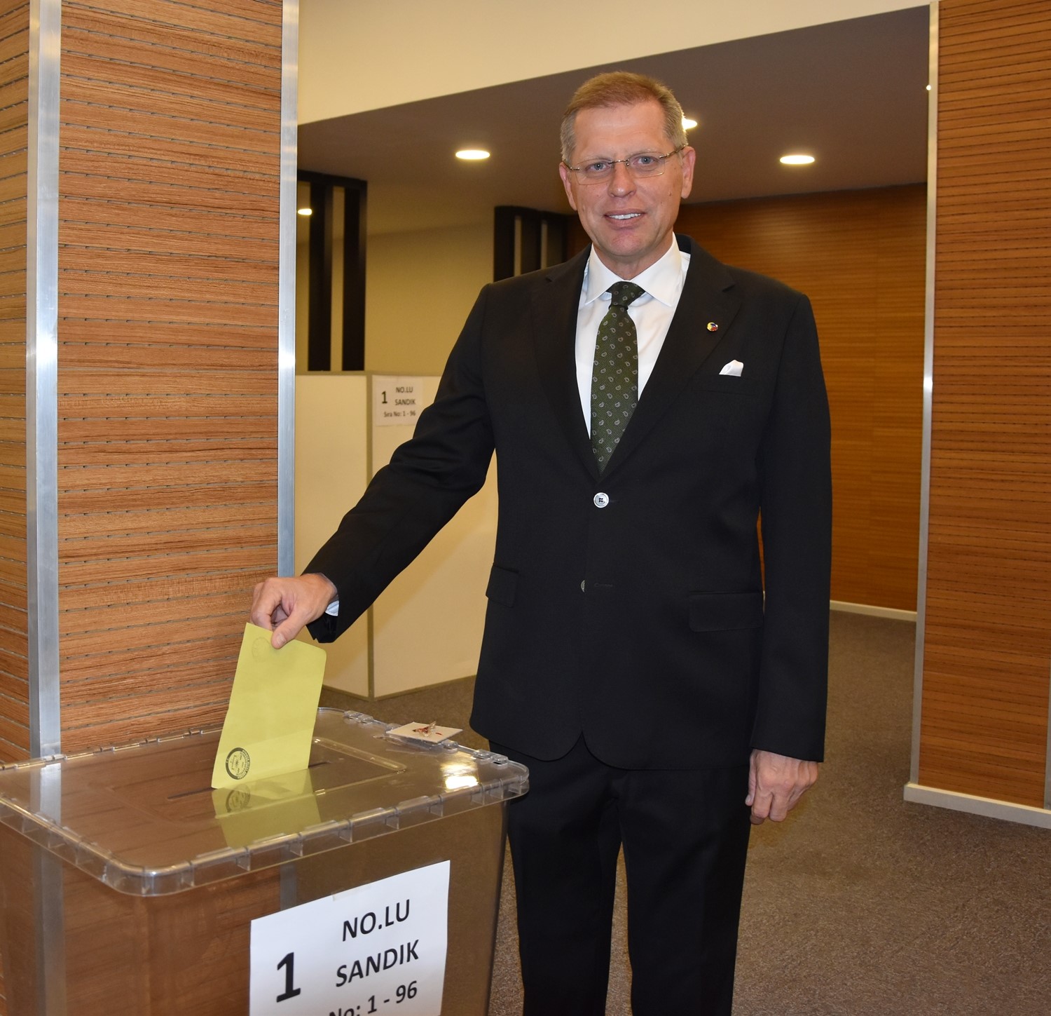 Manisa Ticaret Borsası’nda Özkasap güven tazeledi