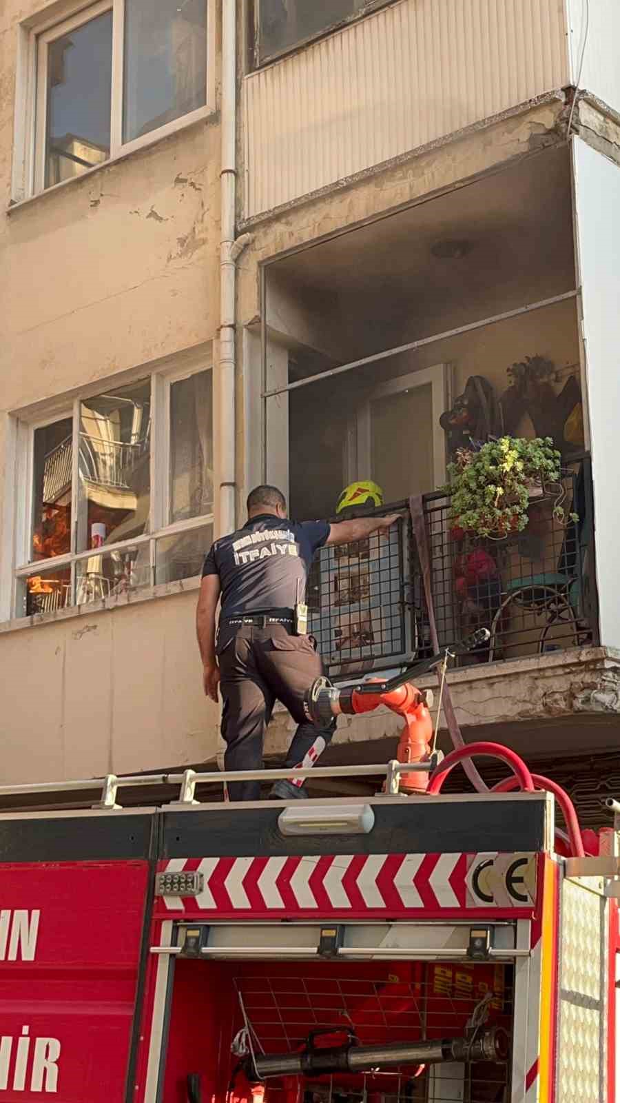Aydın’da ev yangını