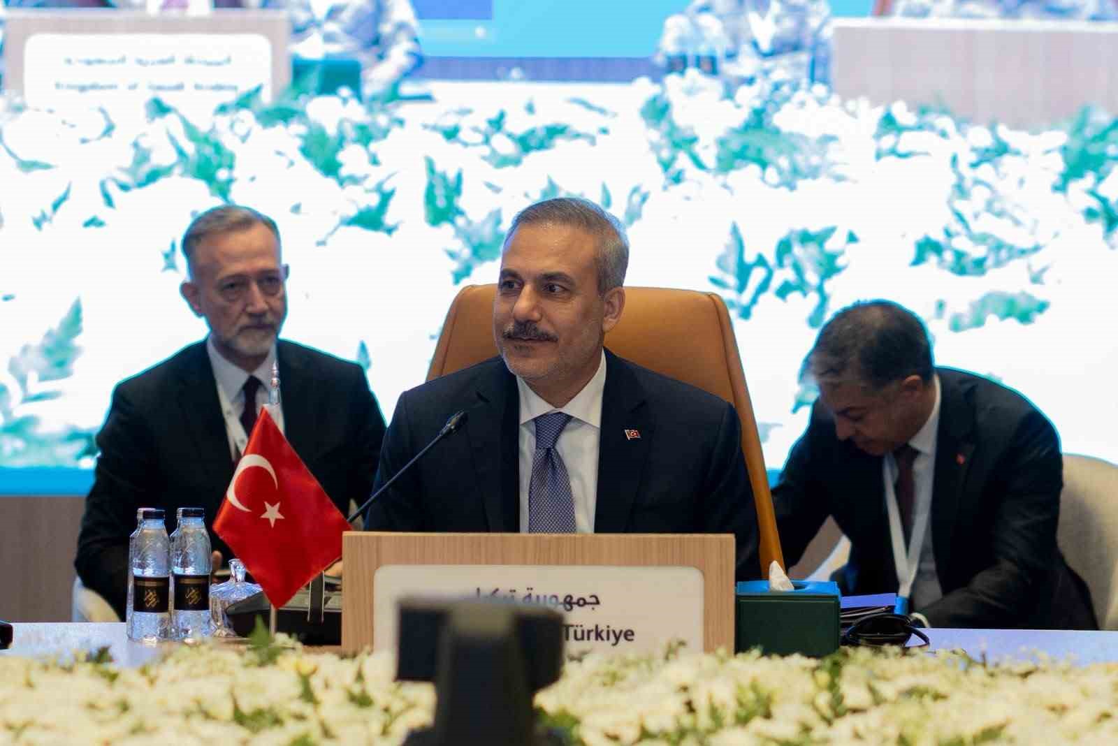 Suudi Arabistan’da Mekke İttifakı’nın Stratejik Siyasi ve Savunma Komitesi toplantısı yapıldı