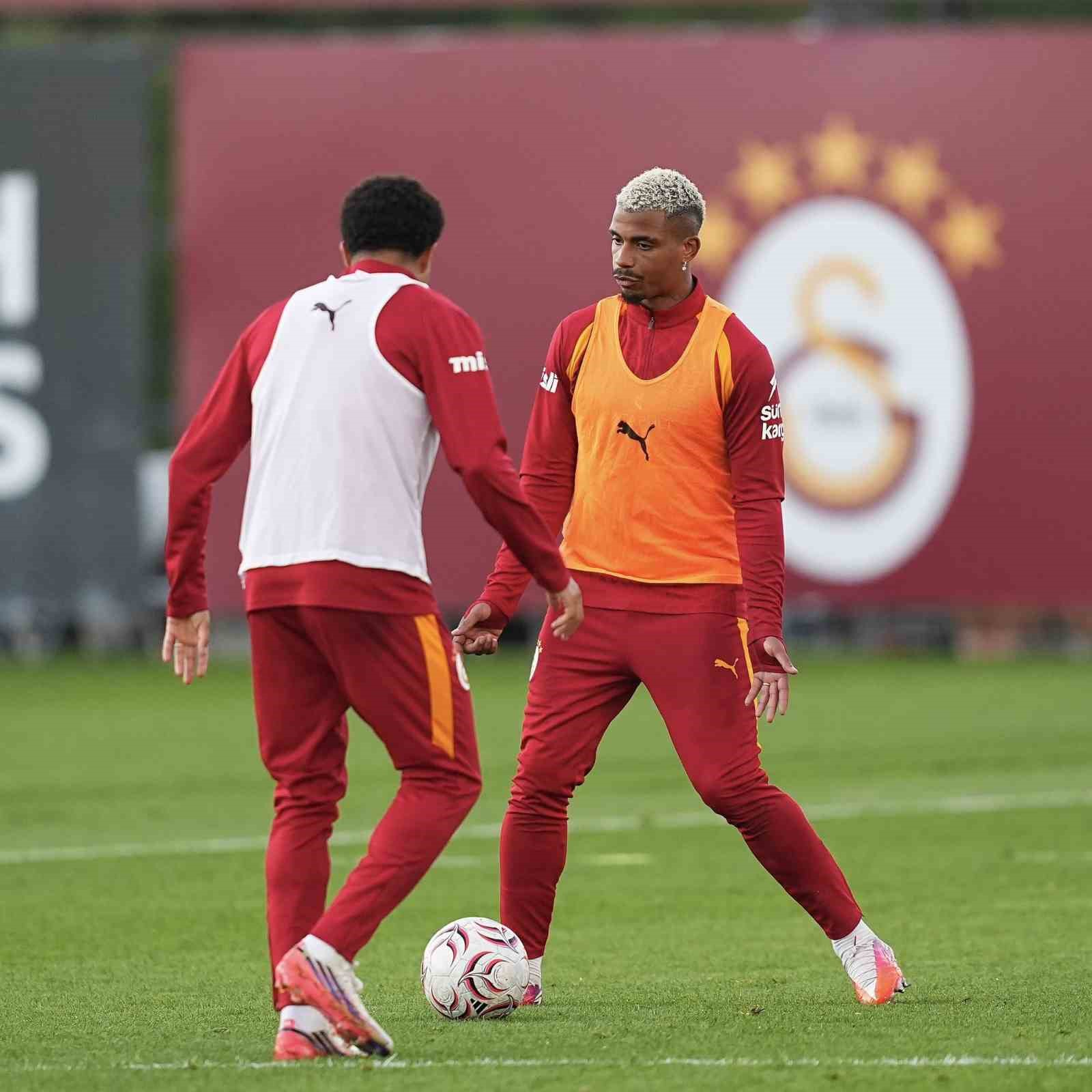 Galatasaray, Kasımpaşa maçı hazırlıklarını sürdürdü