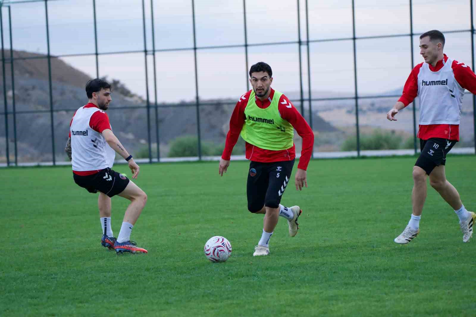 Mardin 1969 Spor’da Bursaspor mesaisi sürüyor