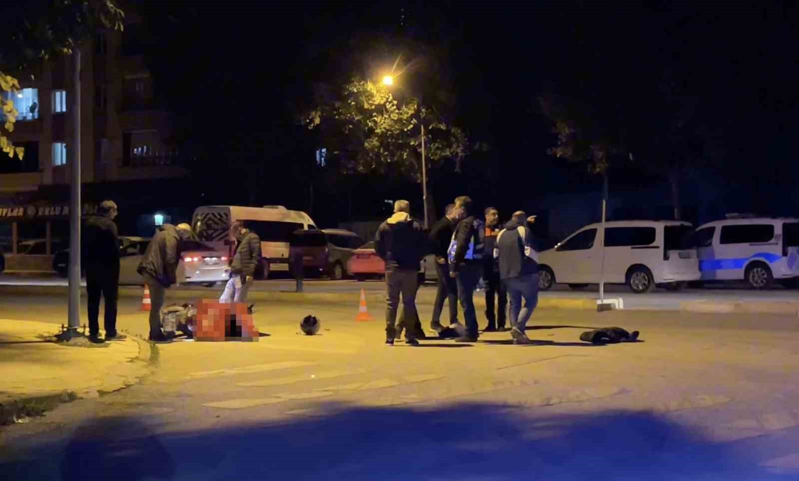 ‘Dur’ ihtarına uymayan motosiklet polis memuruna çarptı