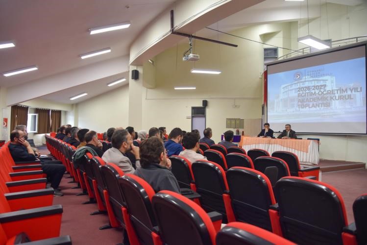 Osmaneli MYO’da 2026-2027 akademik kurul toplantısı