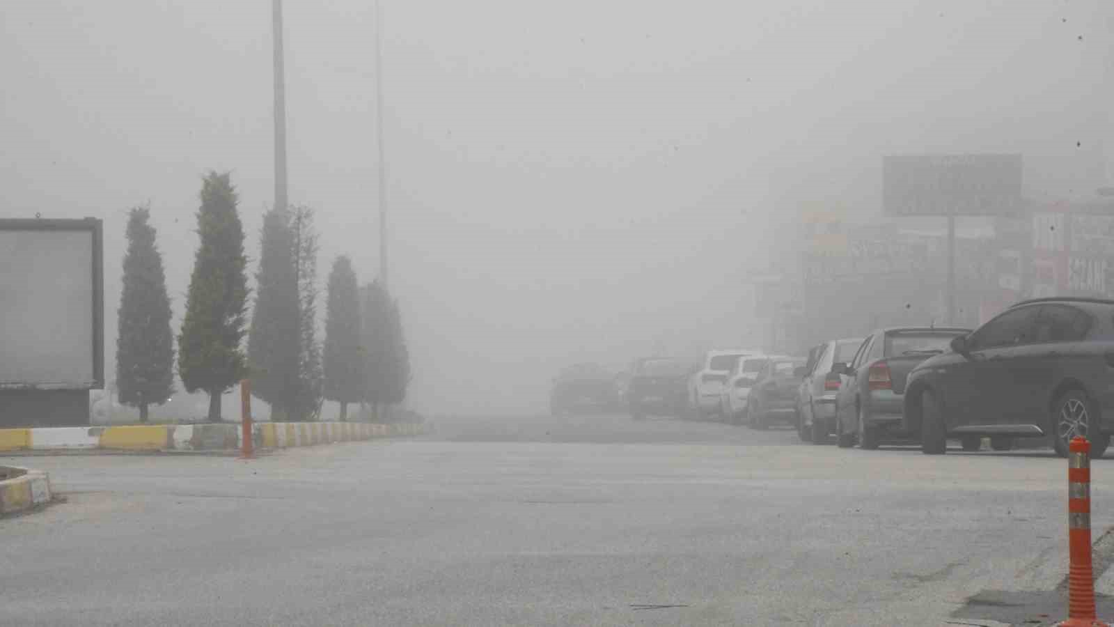Yozgat’ta yoğun sis etkili oldu: Görüş mesafesi 30 metreye düştü