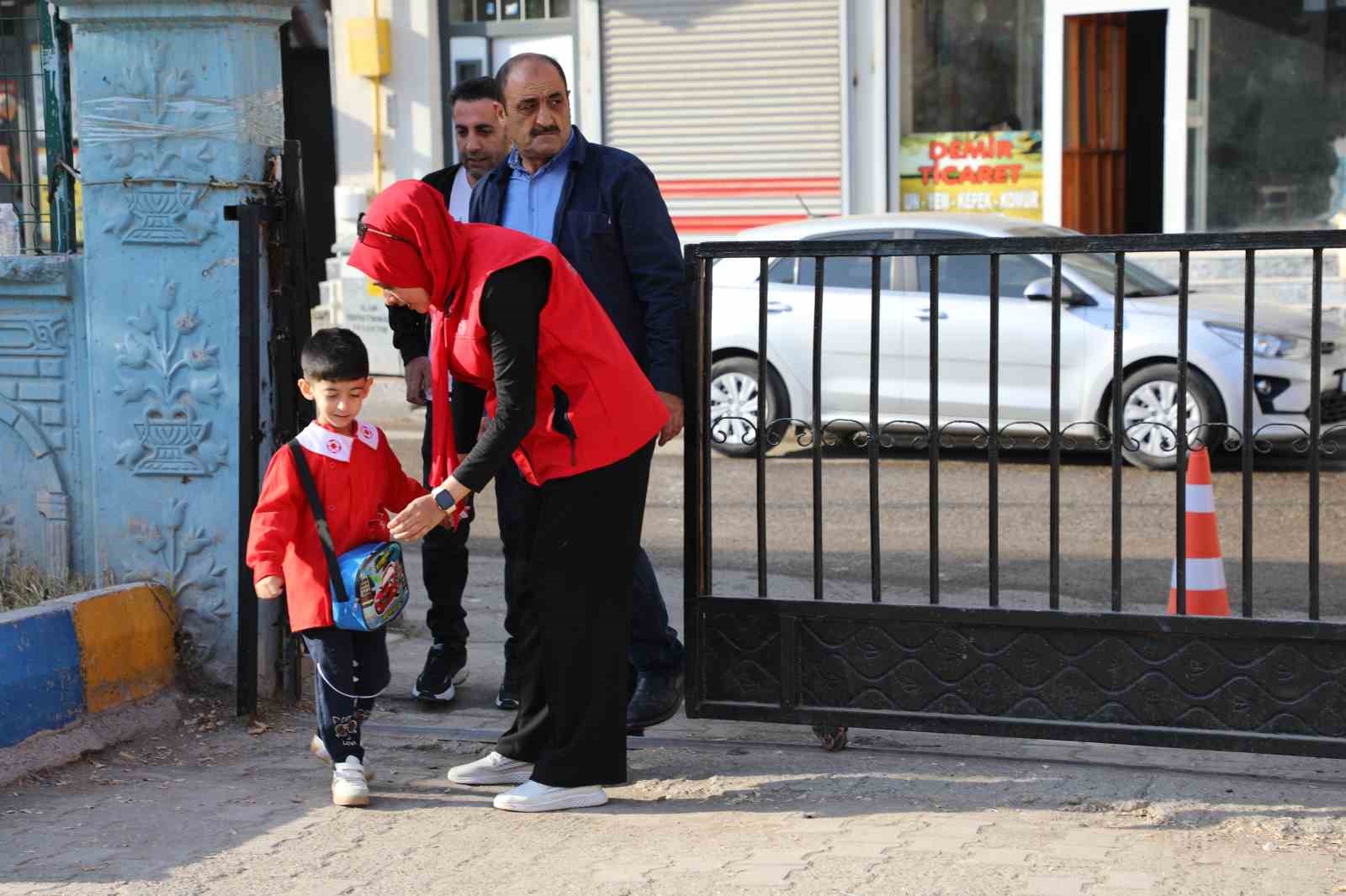 Ağrı’da 409 okul bahçe görevlisi öğrencilerin güvenliği için görev yapıyor