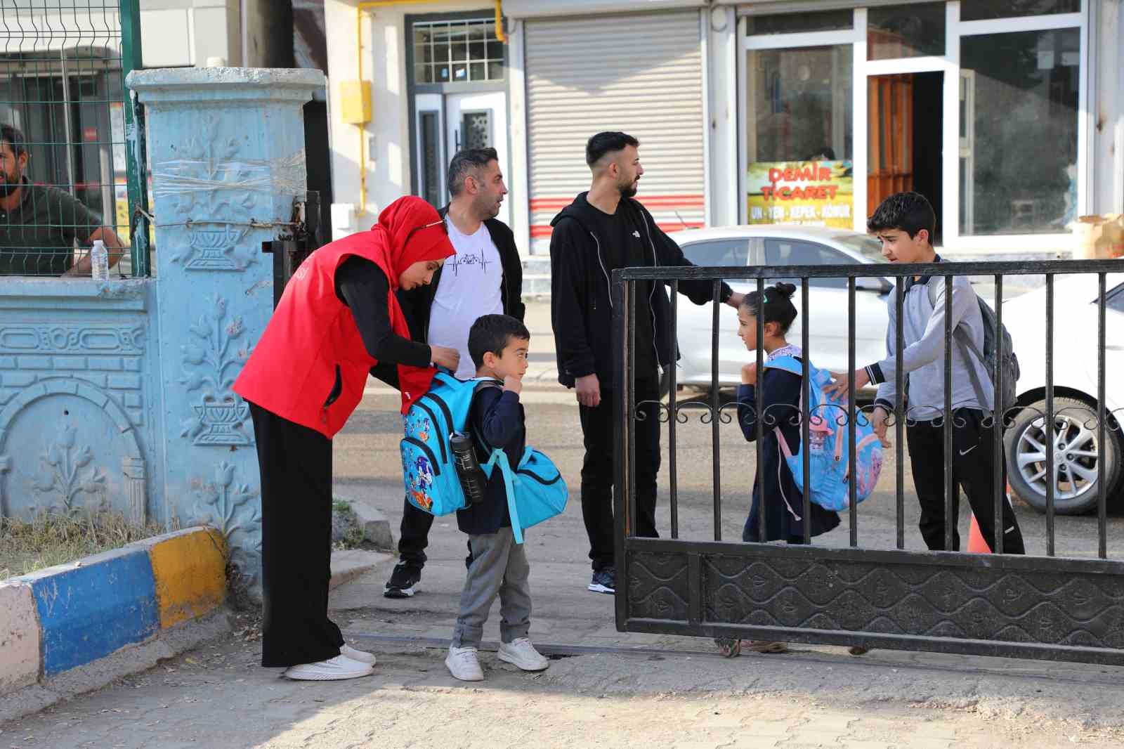 Ağrı’da 409 okul bahçe görevlisi öğrencilerin güvenliği için görev yapıyor
