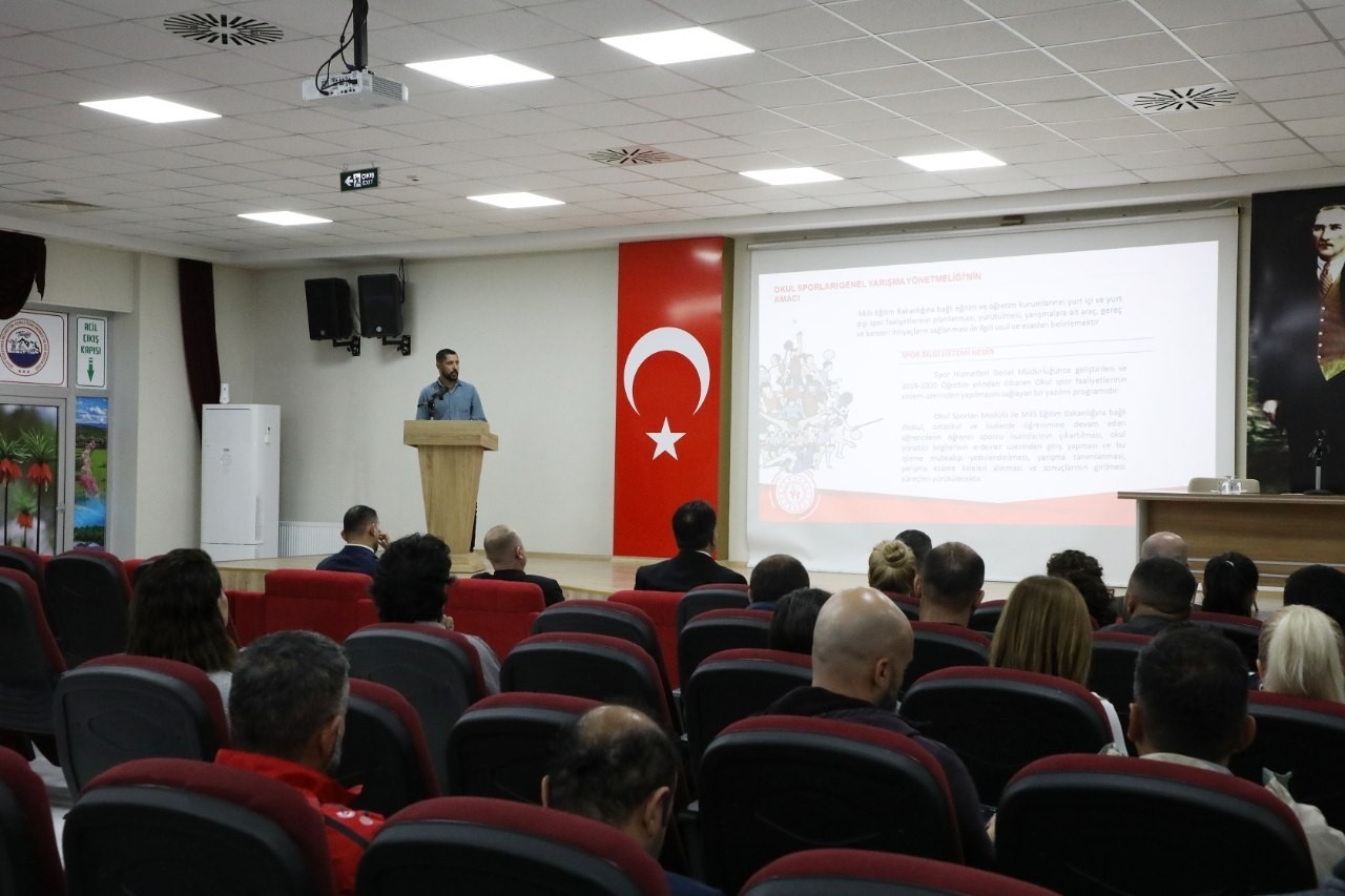 Tunceli’de okul sporları için işbirliği